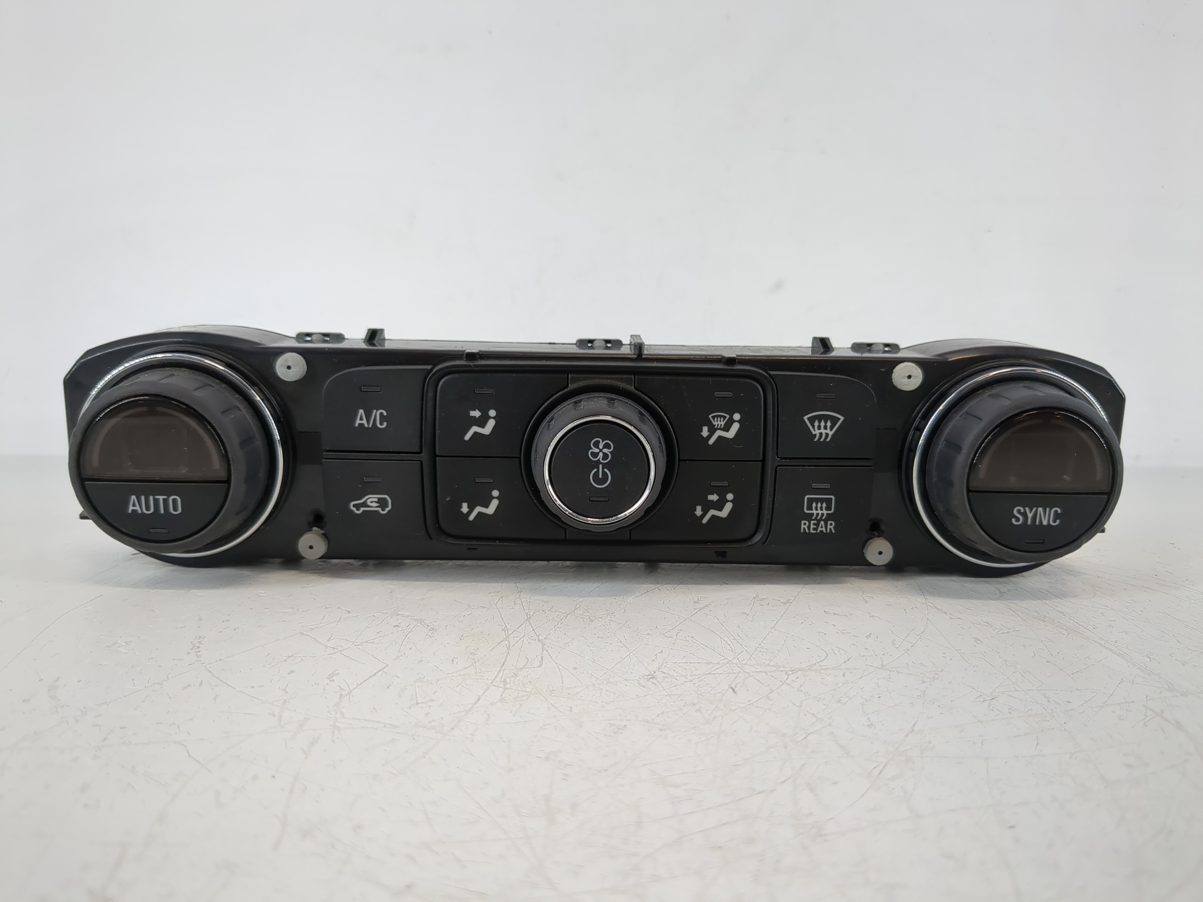 Picture of 2017-2022 Gmc Acadia Ac Heater Climate Control 84246526 1143842