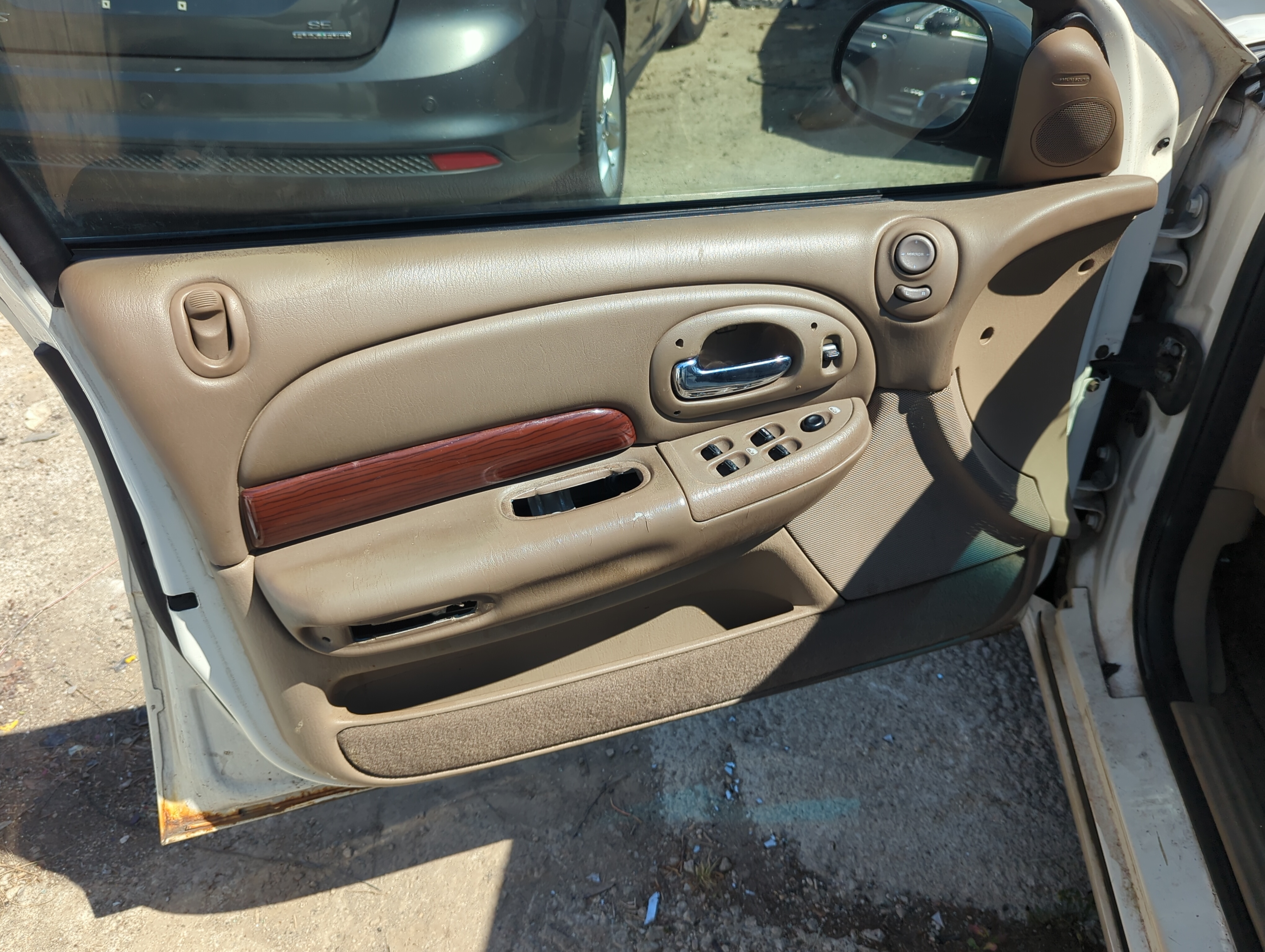 2003 Chrysler 300m Front Left Driver Interior Door Panel Trim 1143991 - Oemusedautoparts1.com