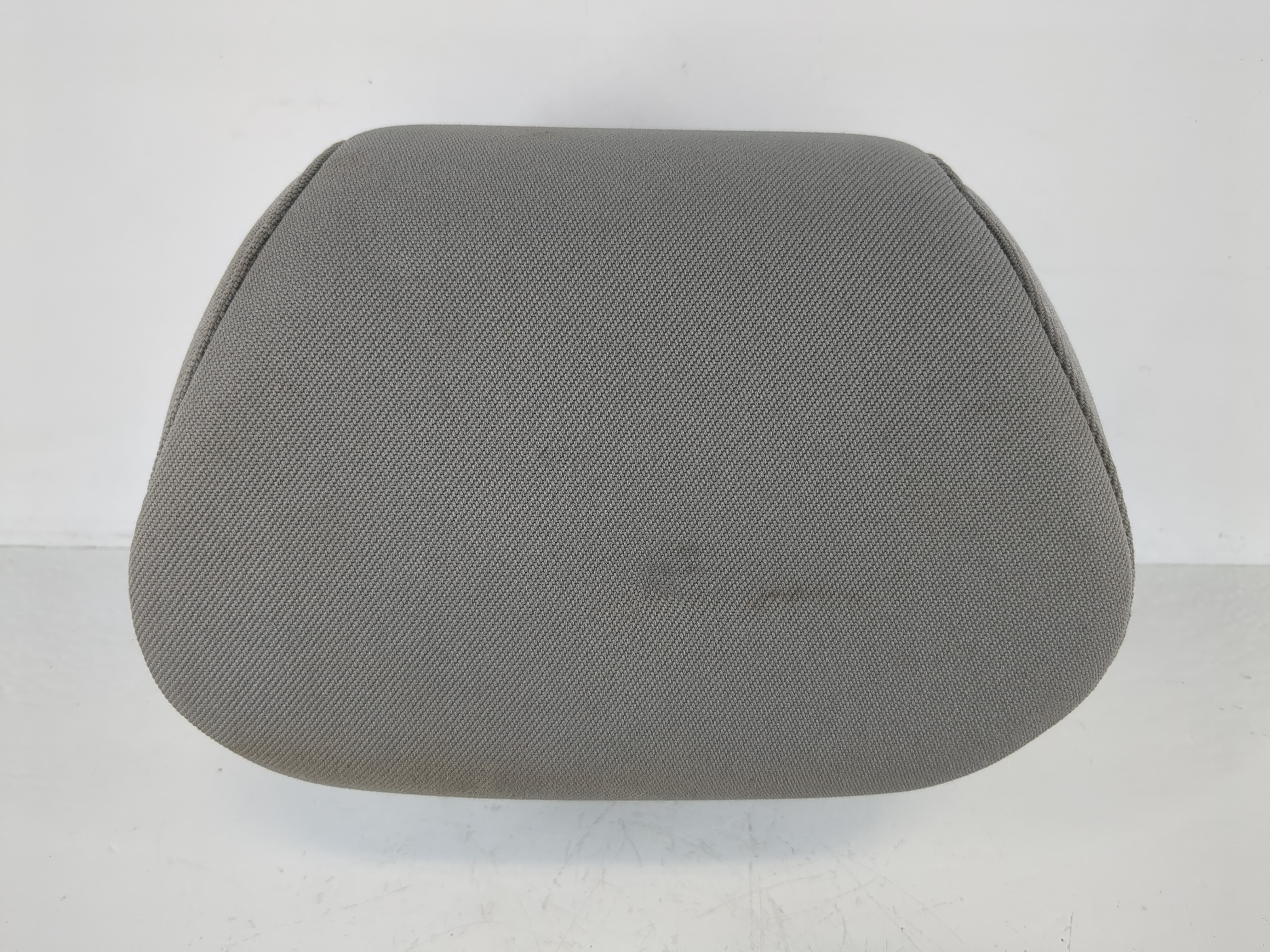 Picture of 2015-2017 Hyundai Accent Headrest Head Rest Front Driver Passenger Seat 1144033