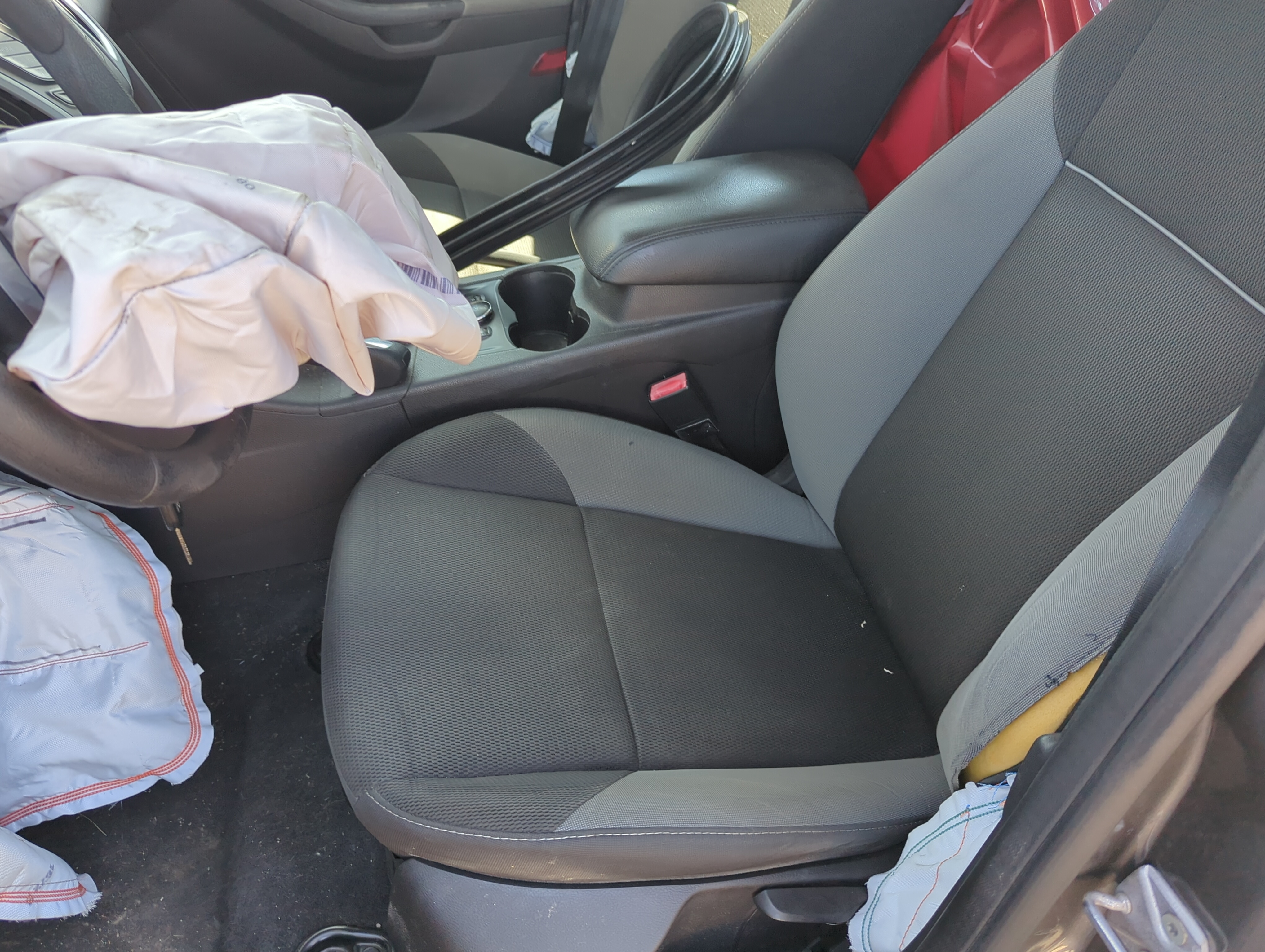 2013-2014 Ford Focus Driver Front Seat Oem 1144103 - Oemusedautoparts1.com