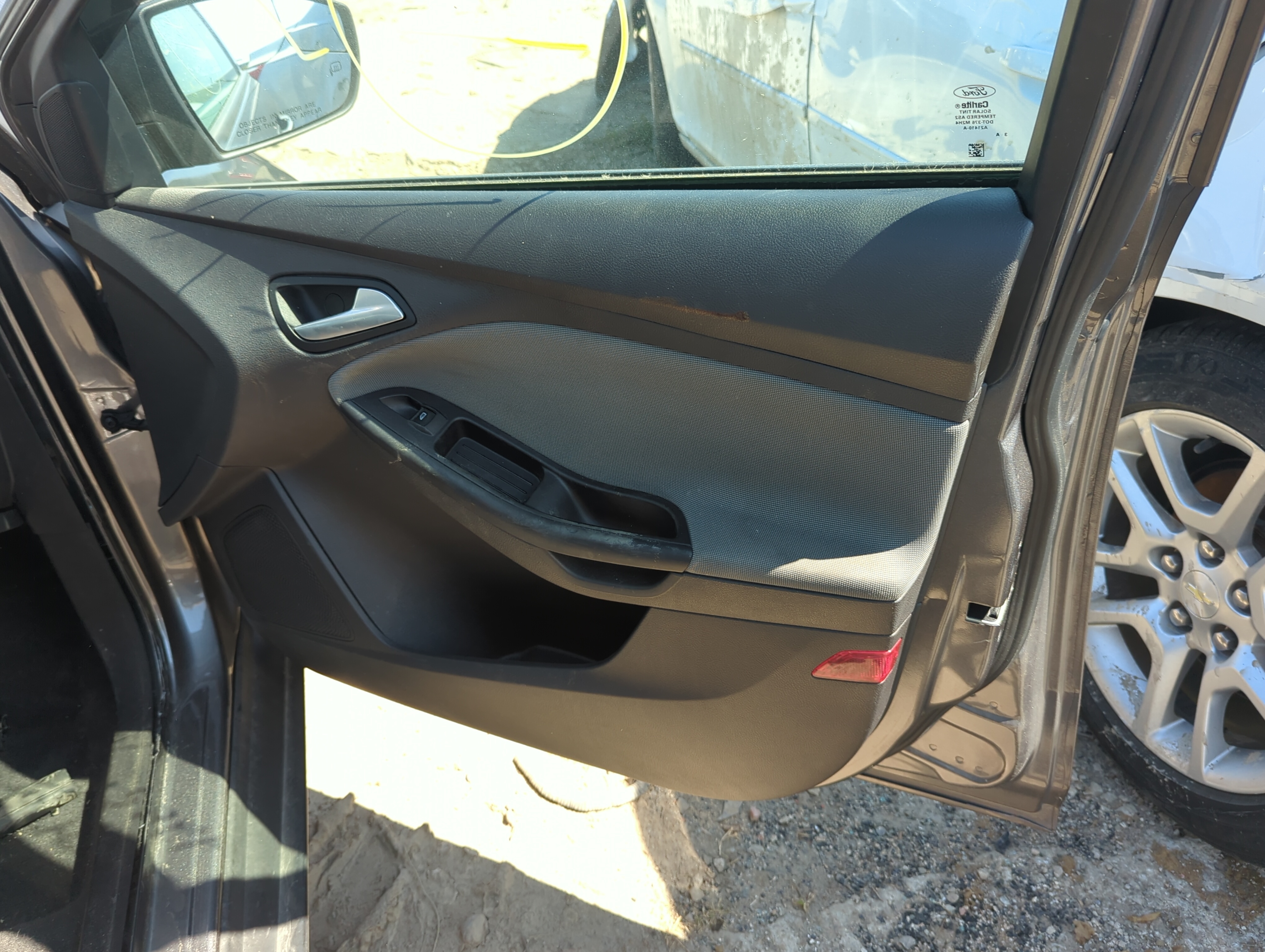 2013 Ford Focus Front Right Passenger Interior Door Panel Trim 1144167 - Oemusedautoparts1.com