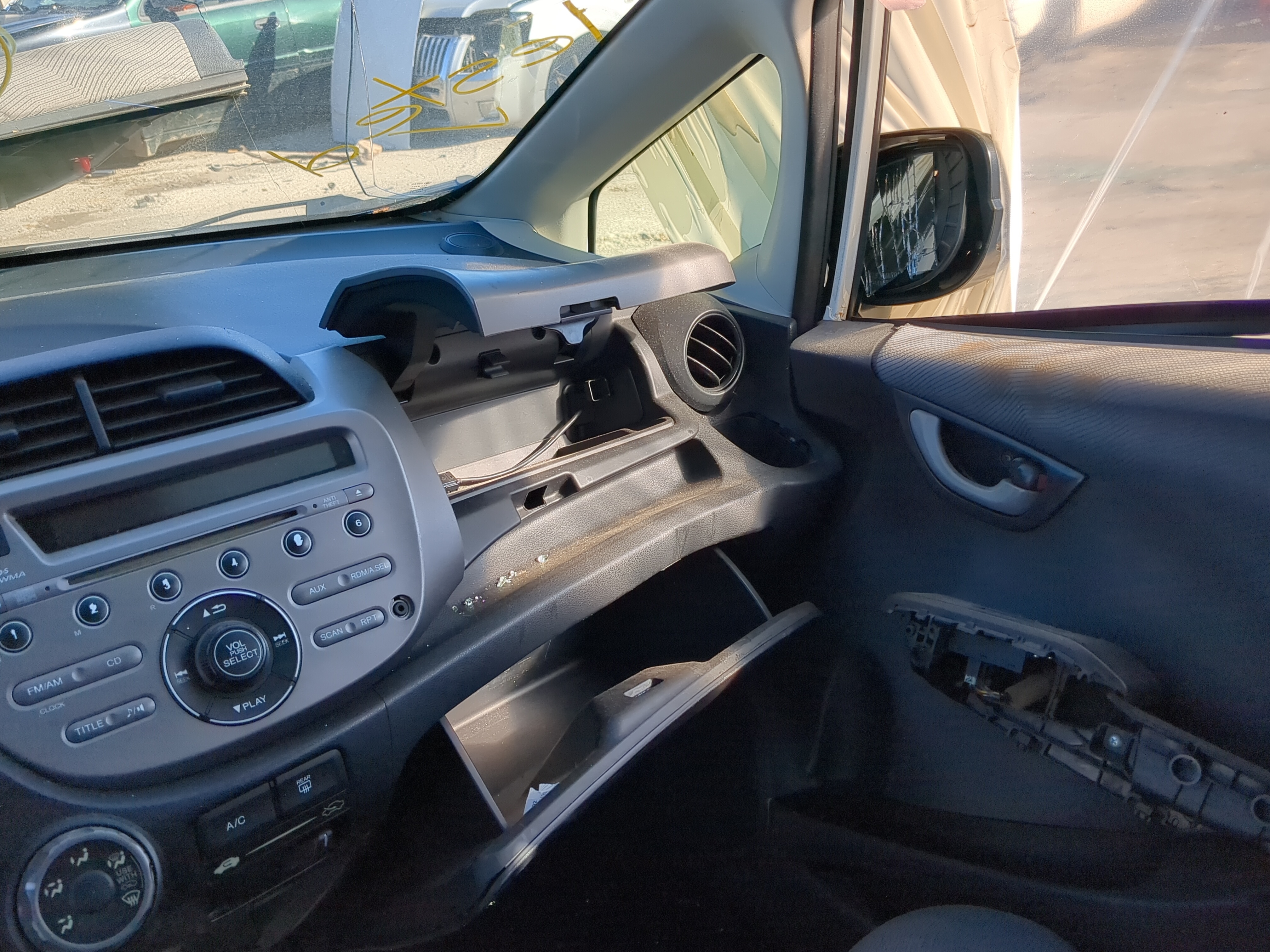 2013 Honda Fit Passenger Glove Box Door Storage Compartment 1144494 - Oemusedautoparts1.com