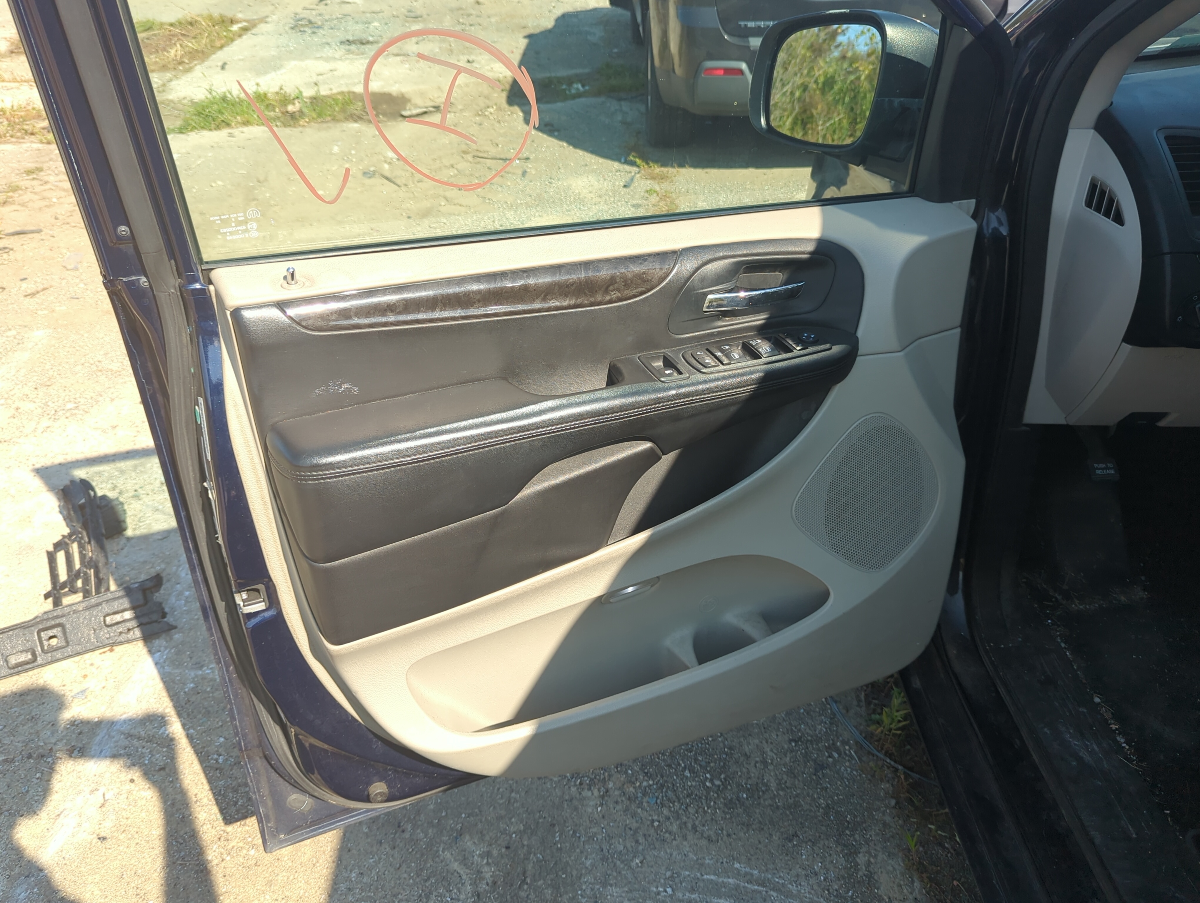 2013 Dodge Grand Caravan Front Left Driver Interior Door Panel Trim 1144633 - Oemusedautoparts1.com