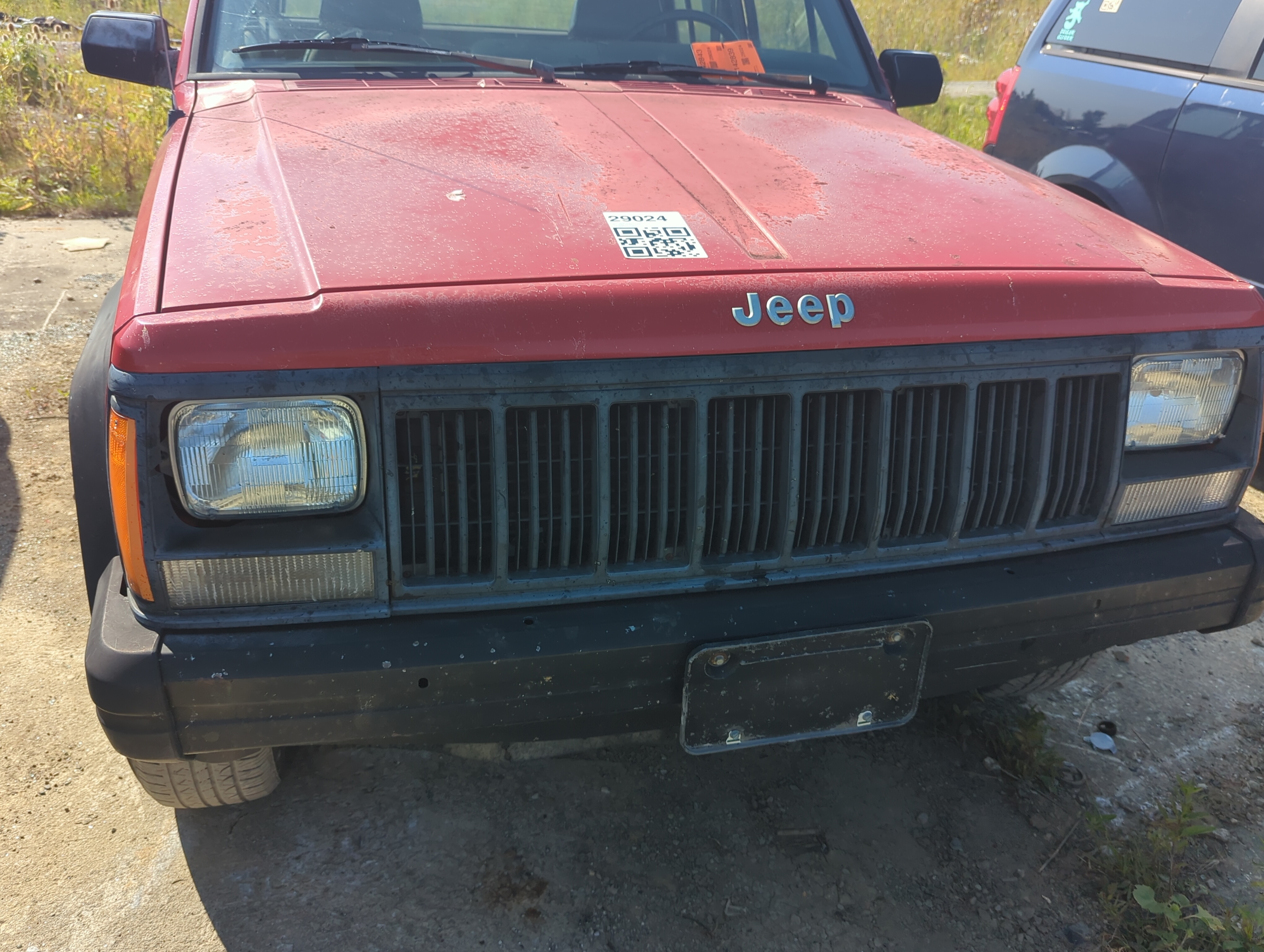 Picture of 1991-1996 Jeep Cherokee Front Grille Bumper Not Included 1144712