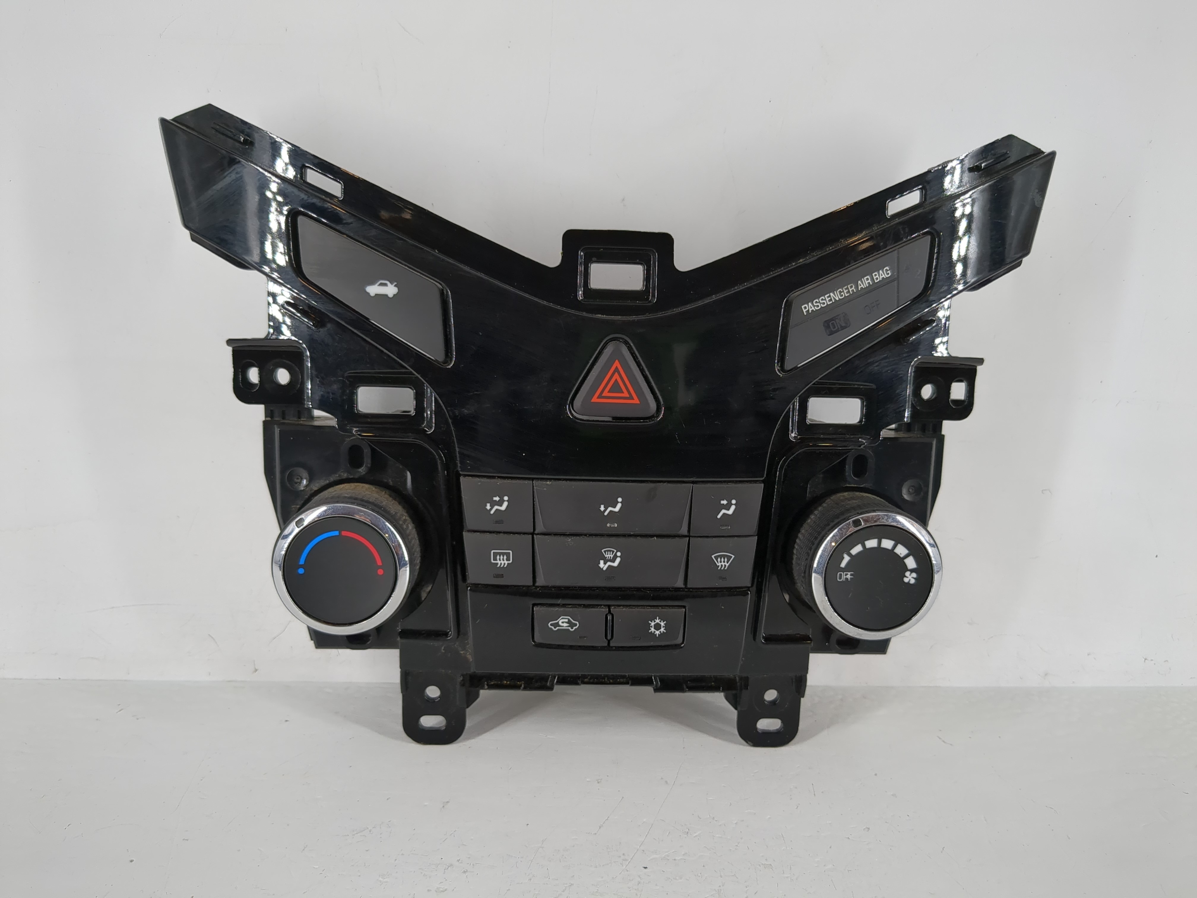 Picture of 2012-2016 Chevrolet Cruze Ac Heater Climate Control 95146207 1144834