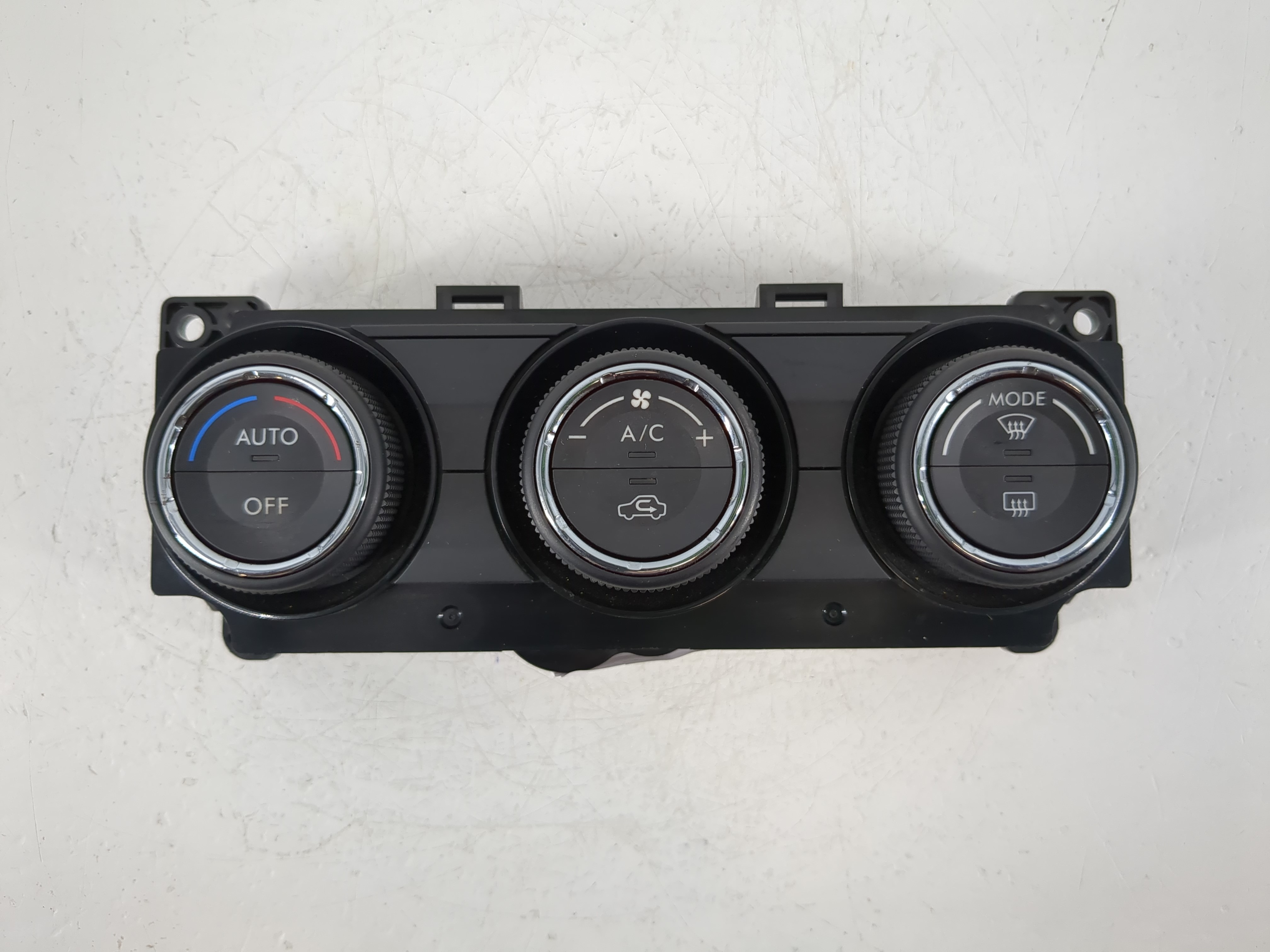 Picture of 2015 Subaru Forester Ac Heater Climate Control Temperature Oem 1144835