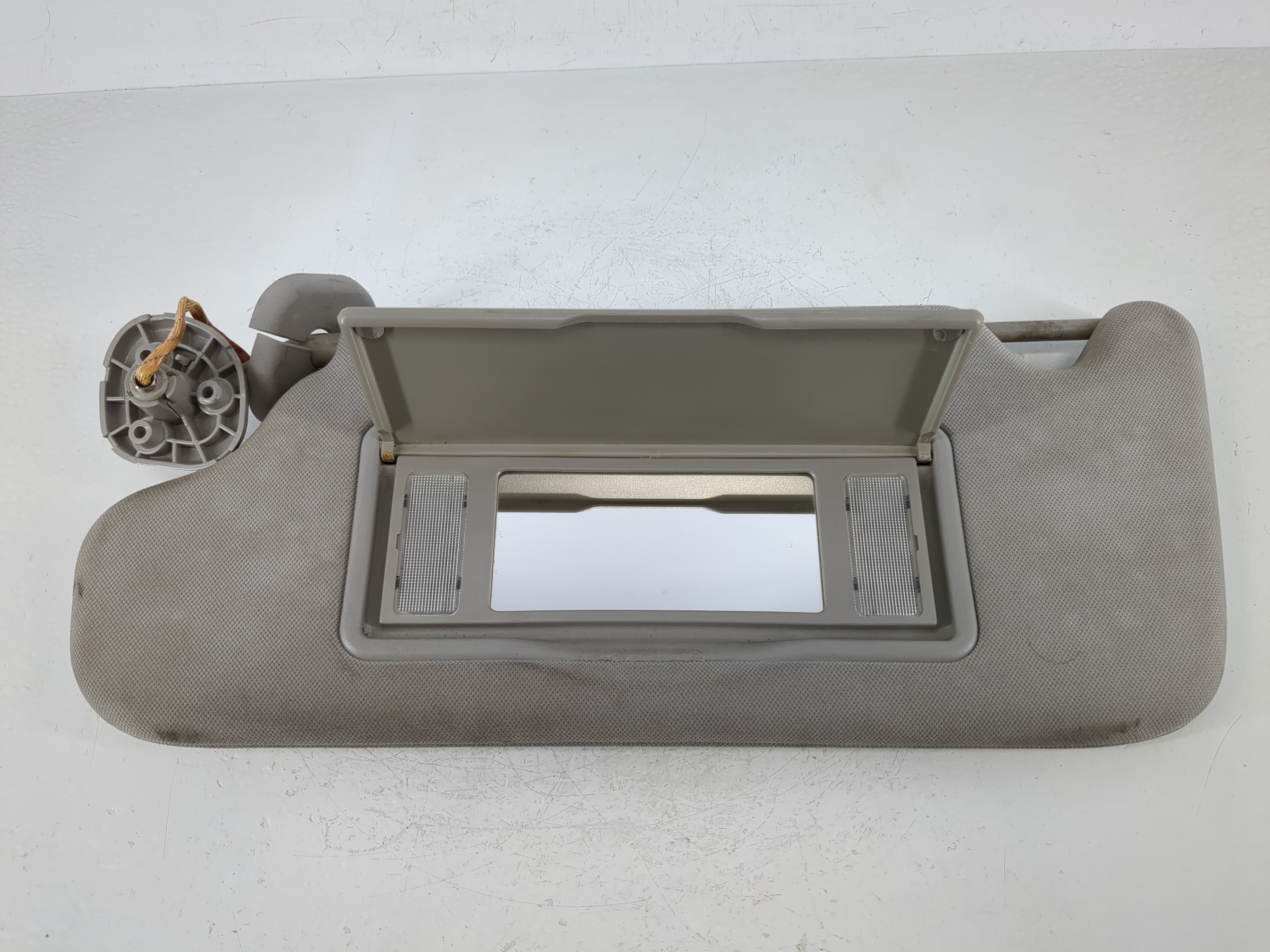 2009-2012 Nissan Maxima Driver Sun Visor Mirror Left Sunvisor Grey 1144895 - Oemusedautoparts1.com