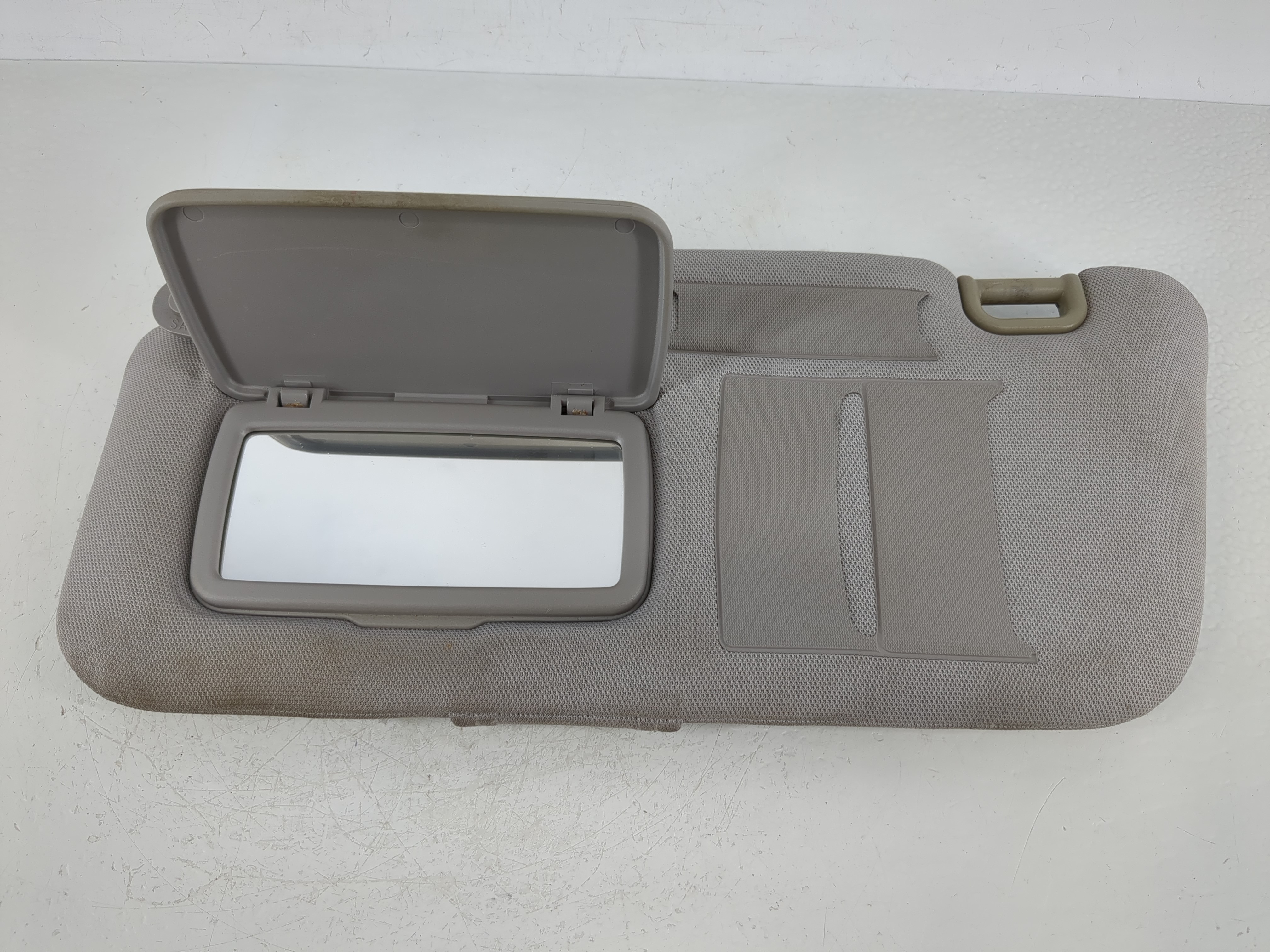 Picture of 2006-2008 Subaru Forester Driver Sun Visor Mirror Left Sunvisor Grey 1144897