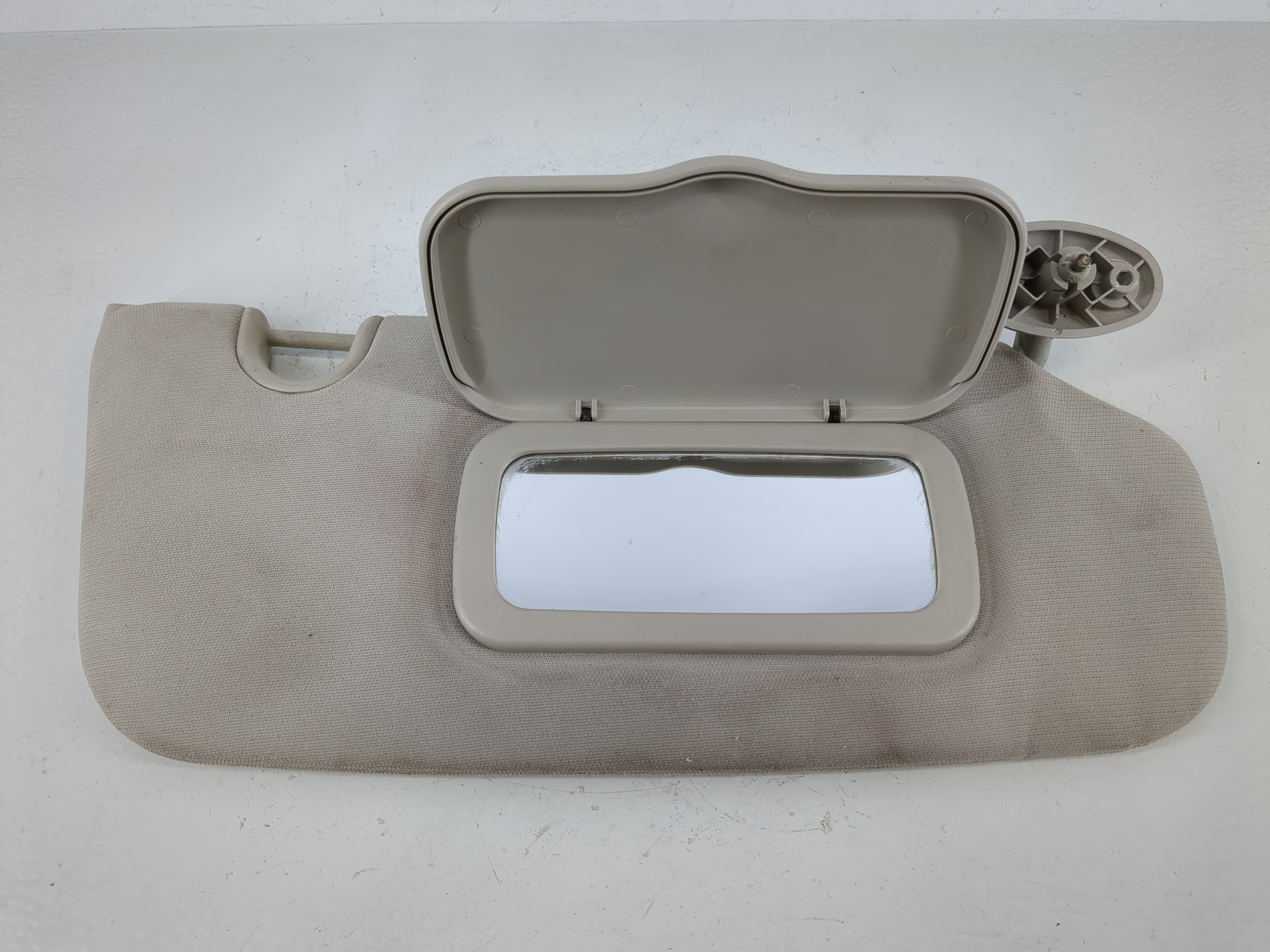 2010-2017 Jeep Compass Driver Sun Visor Mirror Left Sunvisor Light Gray 1144901 - Oemusedautoparts1.com