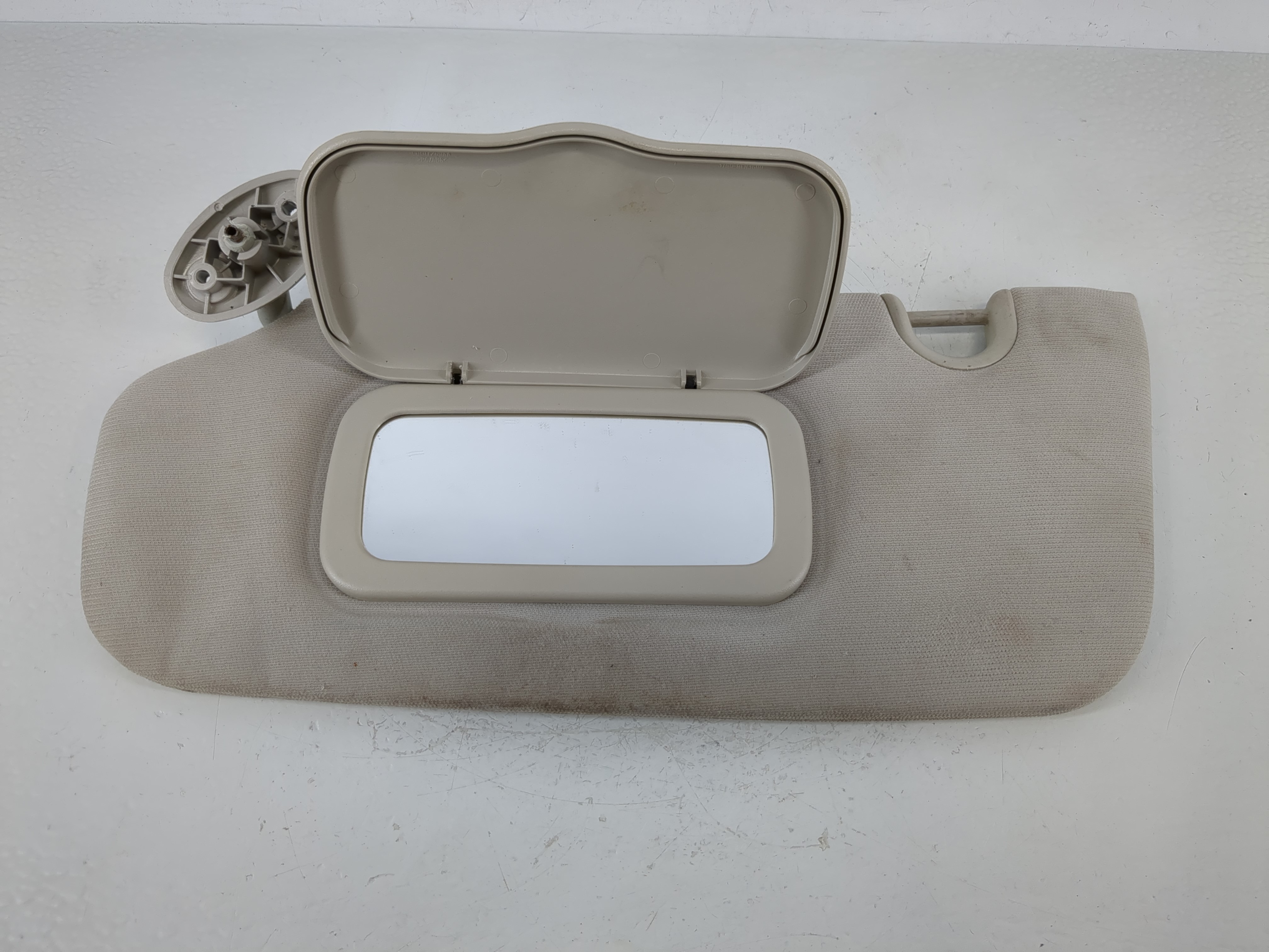 2010-2017 Jeep Compass Driver Sun Visor Mirror Left Sunvisor Light Gray 1144907 - Oemusedautoparts1.com