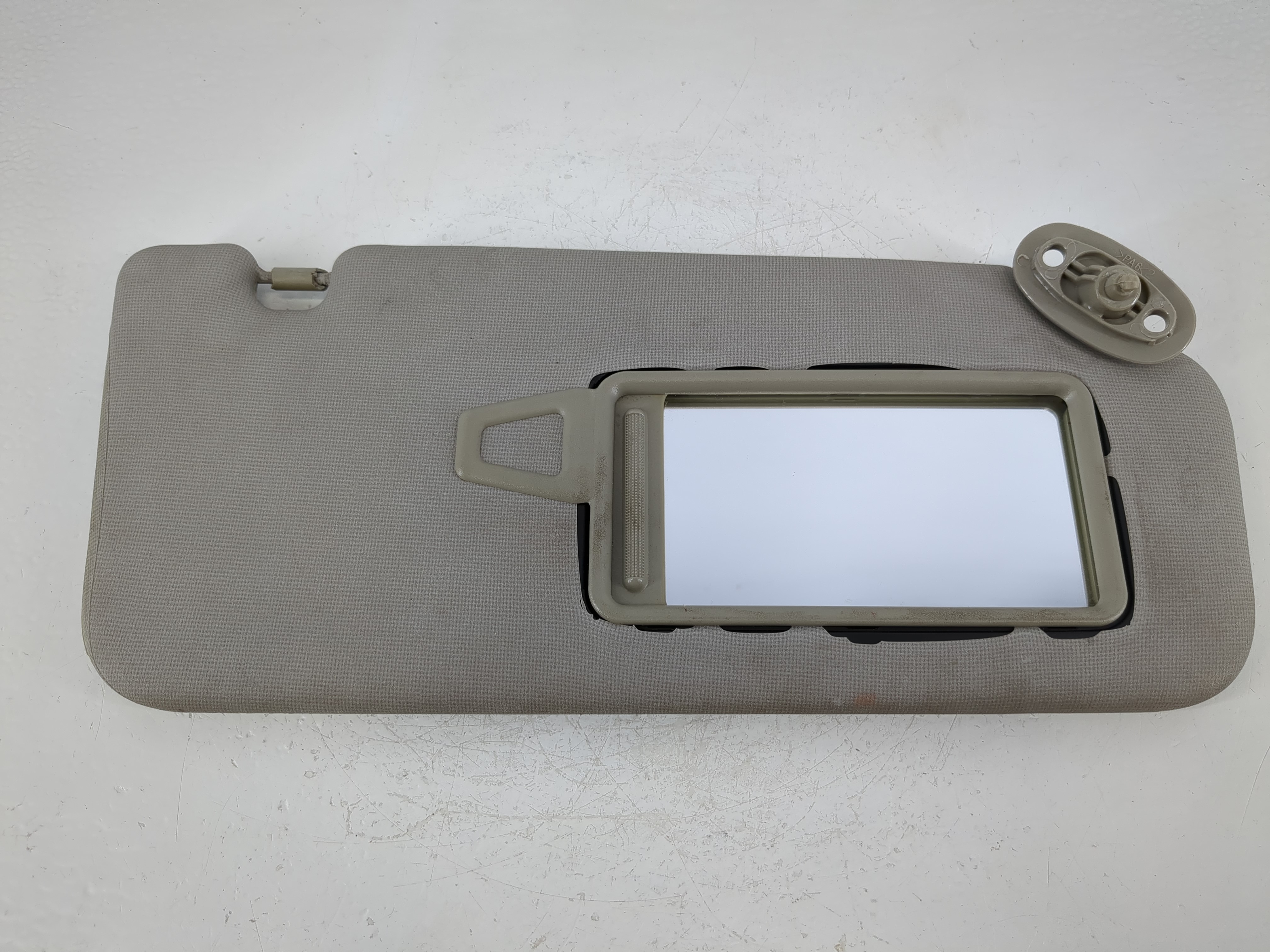 Kia Forte Passenger Sun Visor Mirror Right Sunvisor Grey 1144914 - Oemusedautoparts1.com