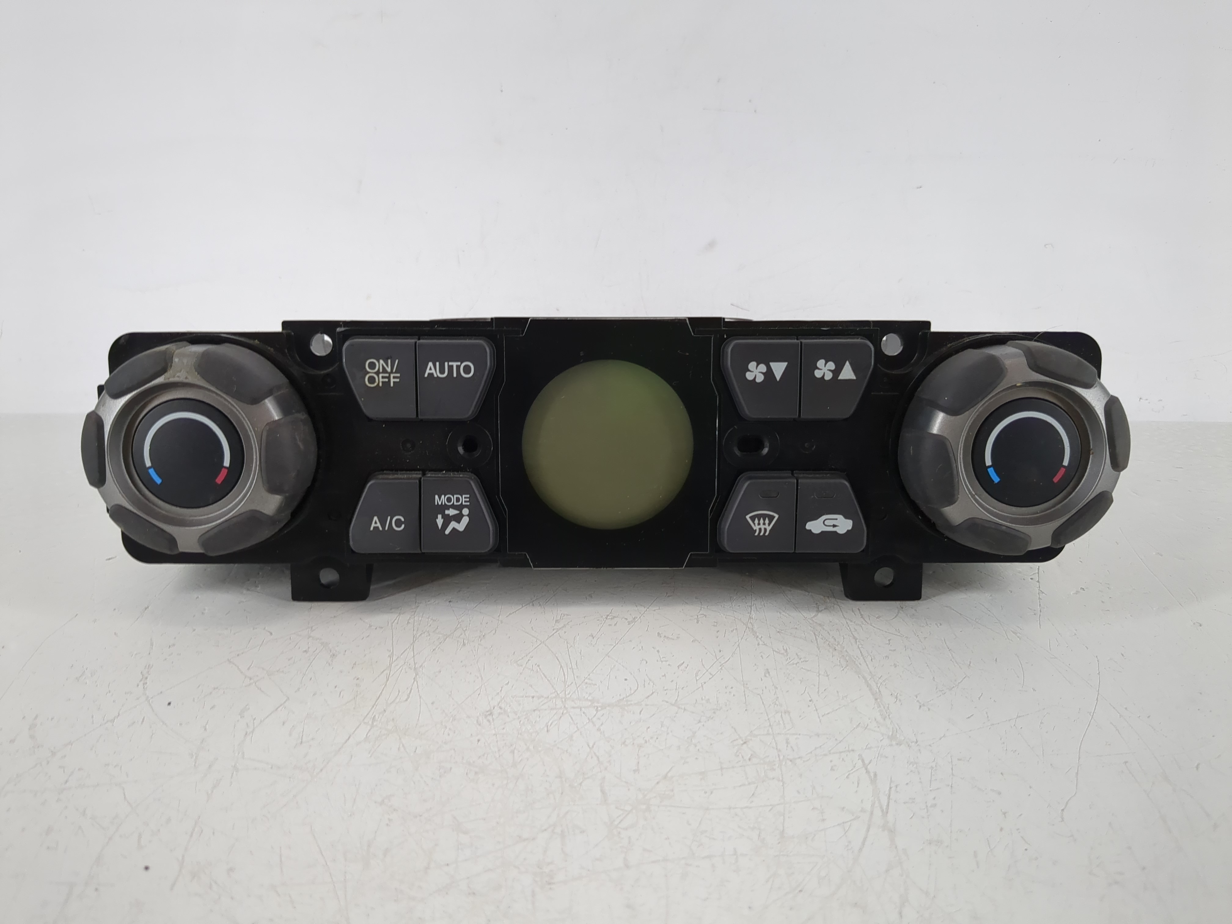 2009-2014 Honda Ridgeline Ac Heater Climate Control 1144947 - Oemusedautoparts1.com