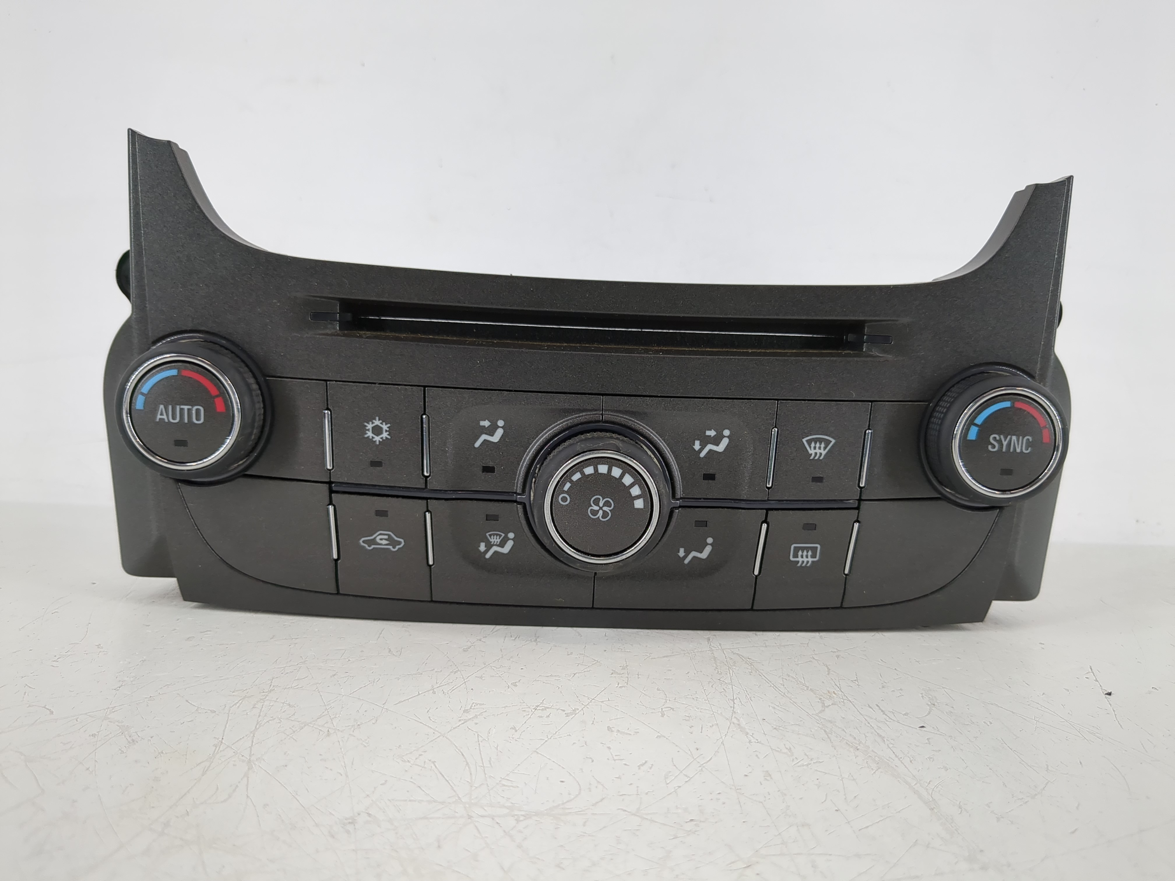 2013-2013 Chevrolet Malibu Ac Heater Climate Control 22854788 1144951 - Oemusedautoparts1.com