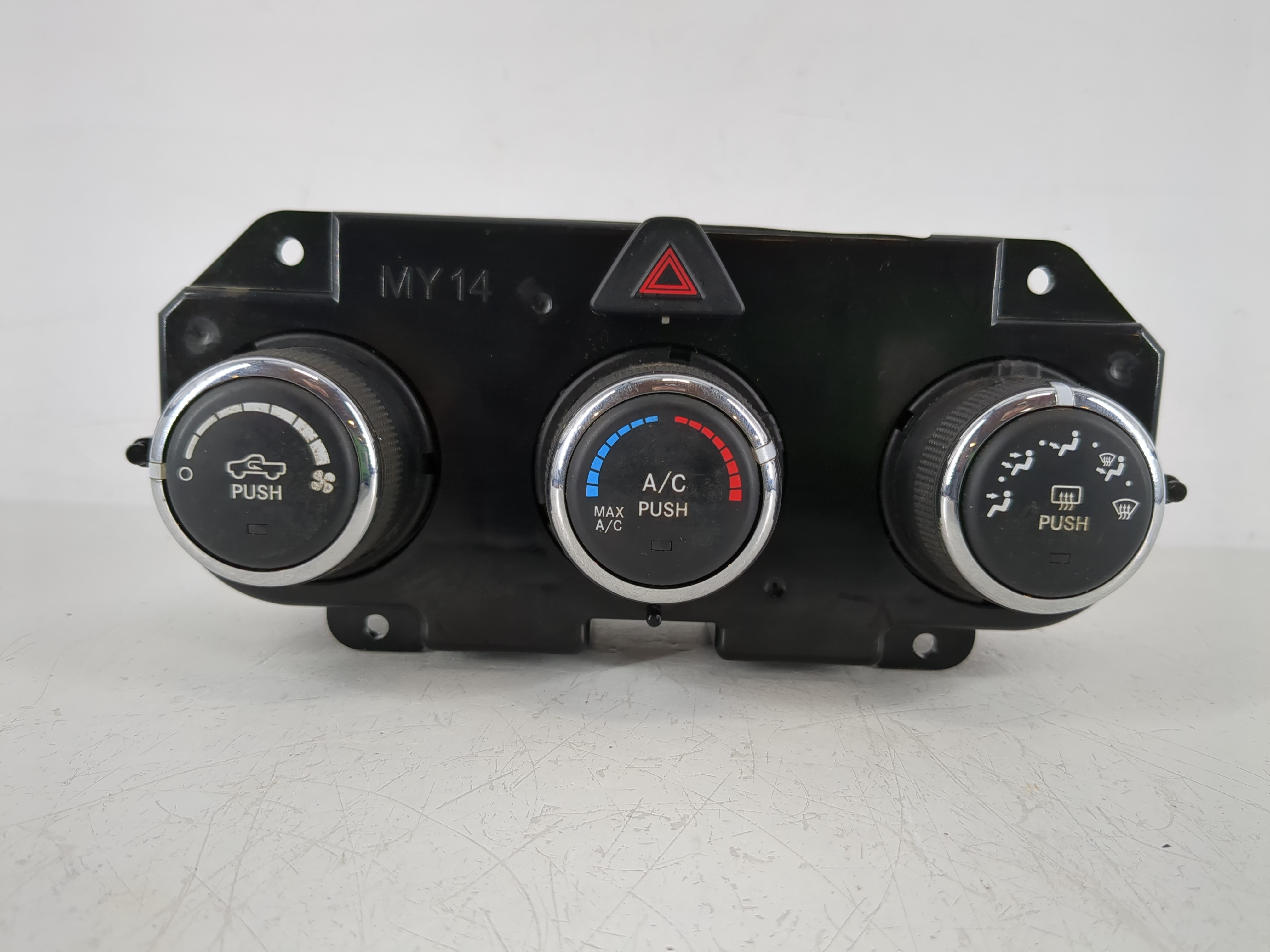 Dodge Ram 1500 Ac Heater Climate Control Temperature Oem 1144953 - Oemusedautoparts1.com