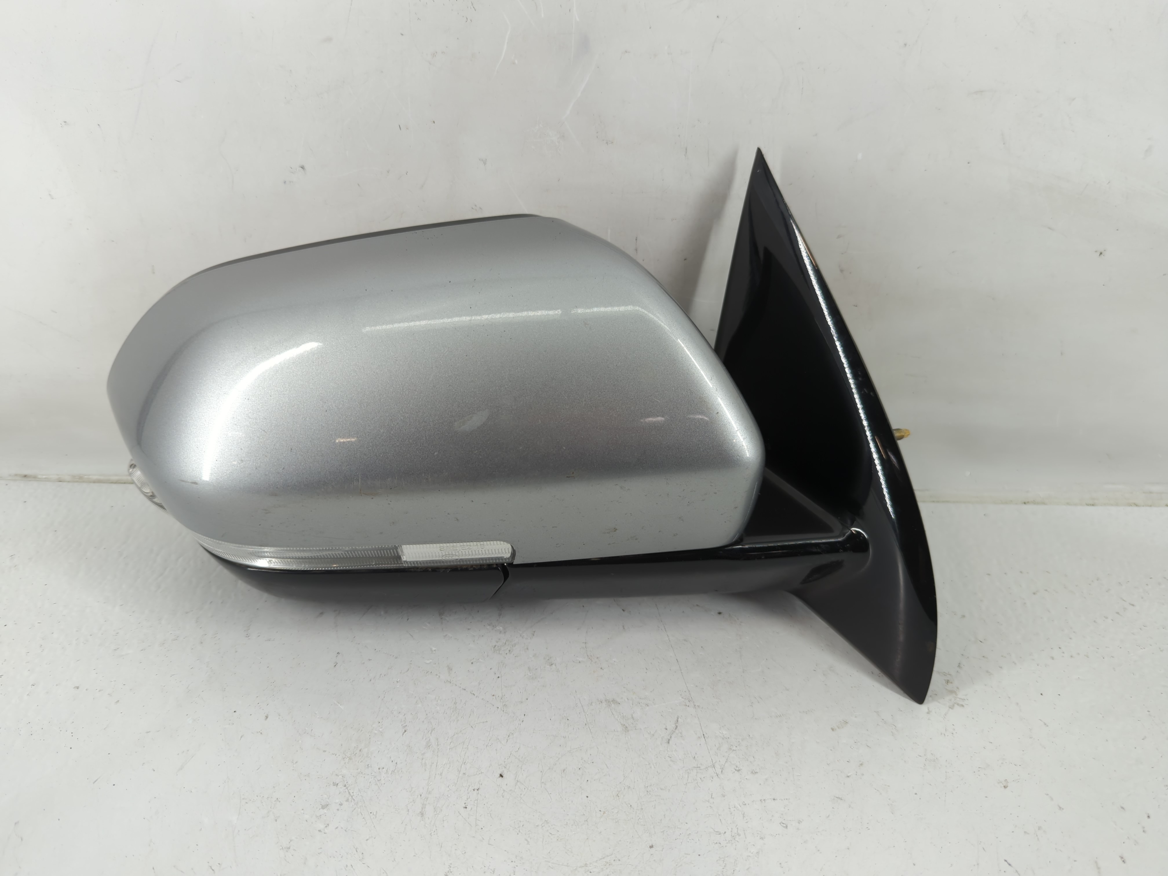2019-2020 Ford Expedition Passenger Right Side View Power Door Mirror 1144973 - Oemusedautoparts1.com