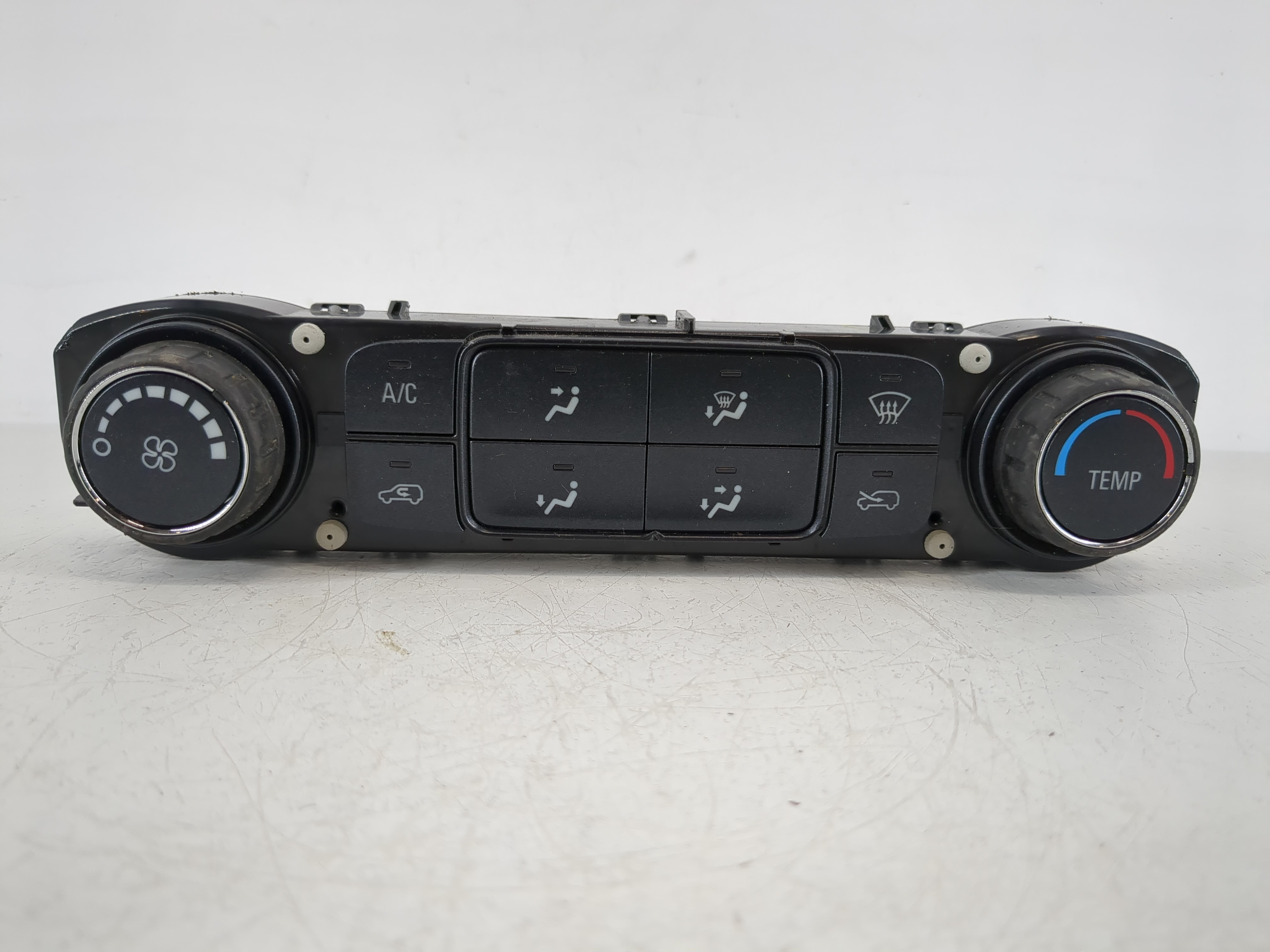 Picture of 2015-2022 Chevrolet Colorado Ac Heater Climate Control 84199202 1144991