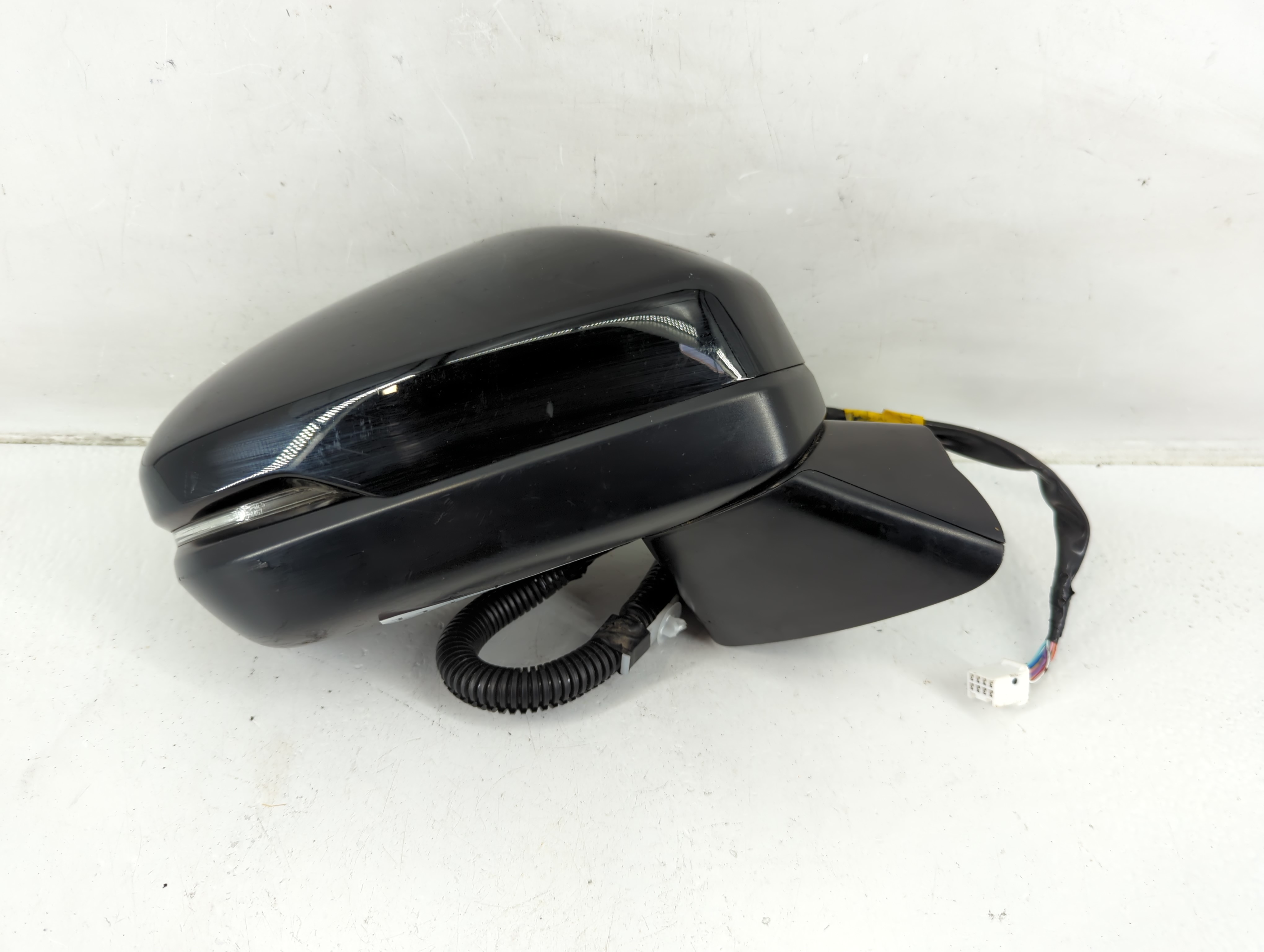2024 Honda Hr-v Passenger Right Side View Power Door Mirror Black 1145001 - Oemusedautoparts1.com