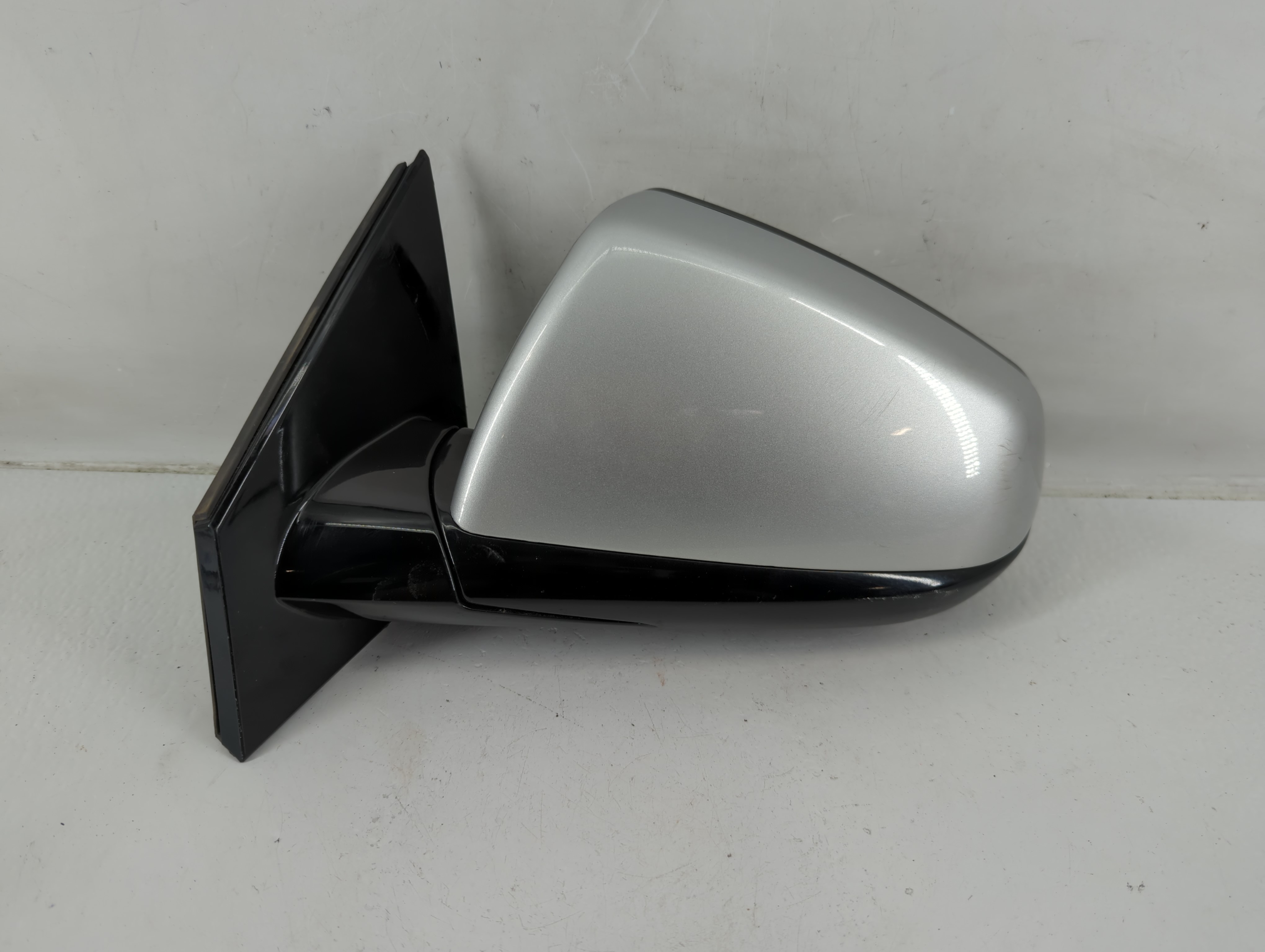 2013-2015 Cadillac Srx Driver Left Side View Power Door Mirror Silver 1145005 - Oemusedautoparts1.com