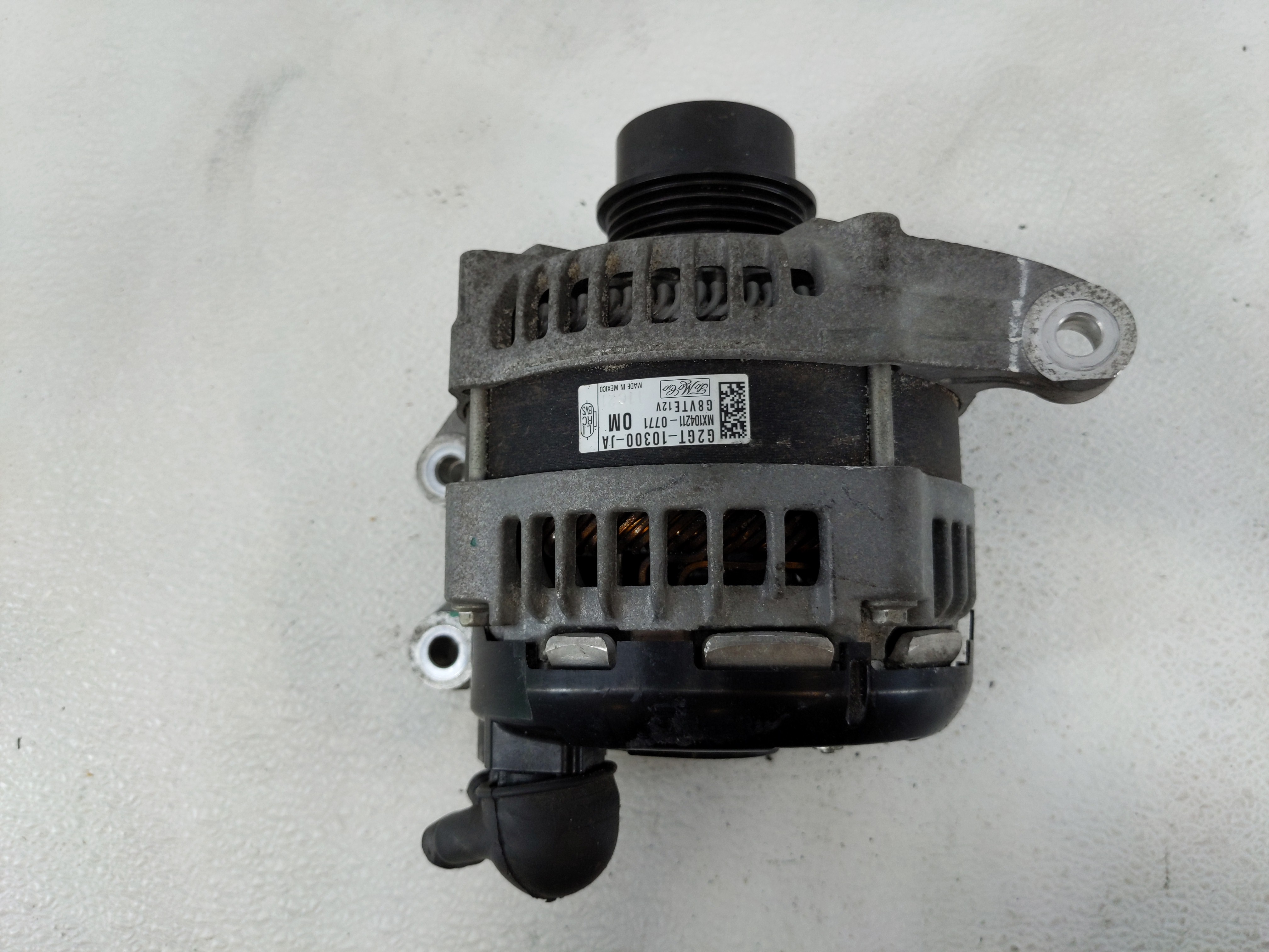 Picture of 2015-2019 Lincoln Mkc Alternator Generator Charging Assembly Engine Oem 1145036
