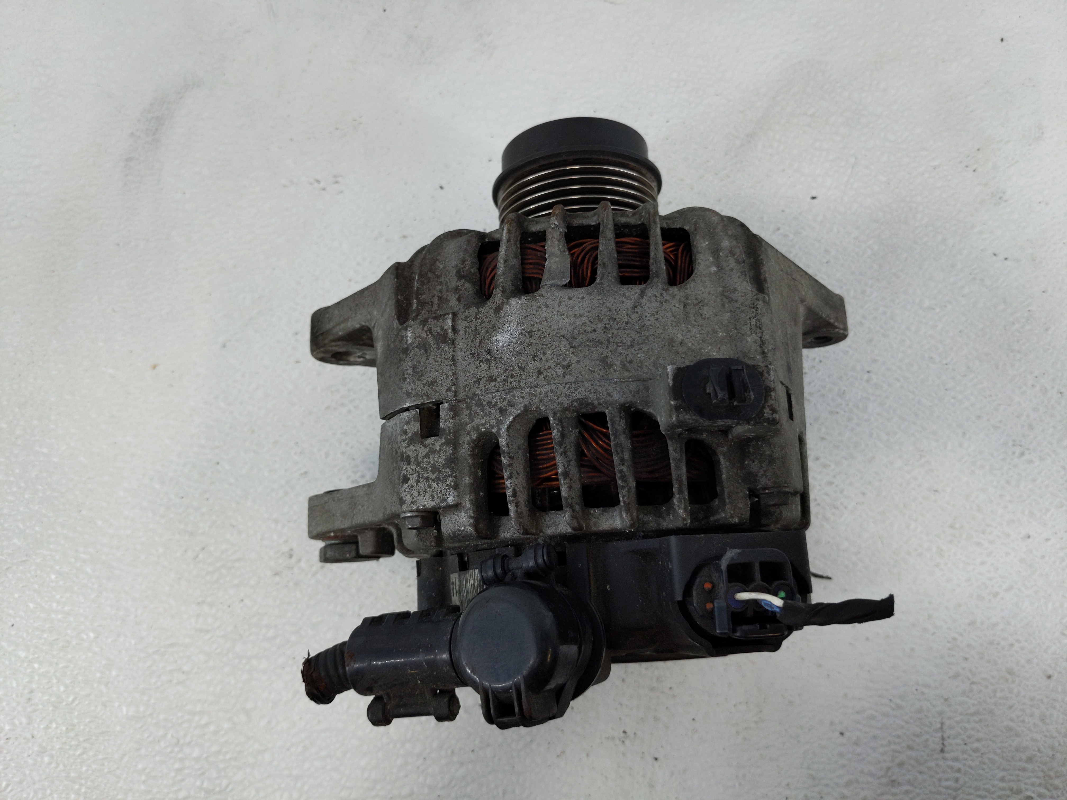 2013 Hyundai Veloster Alternator Generator Charging Assembly Engine Oem 1145040 - Oemusedautoparts1.com