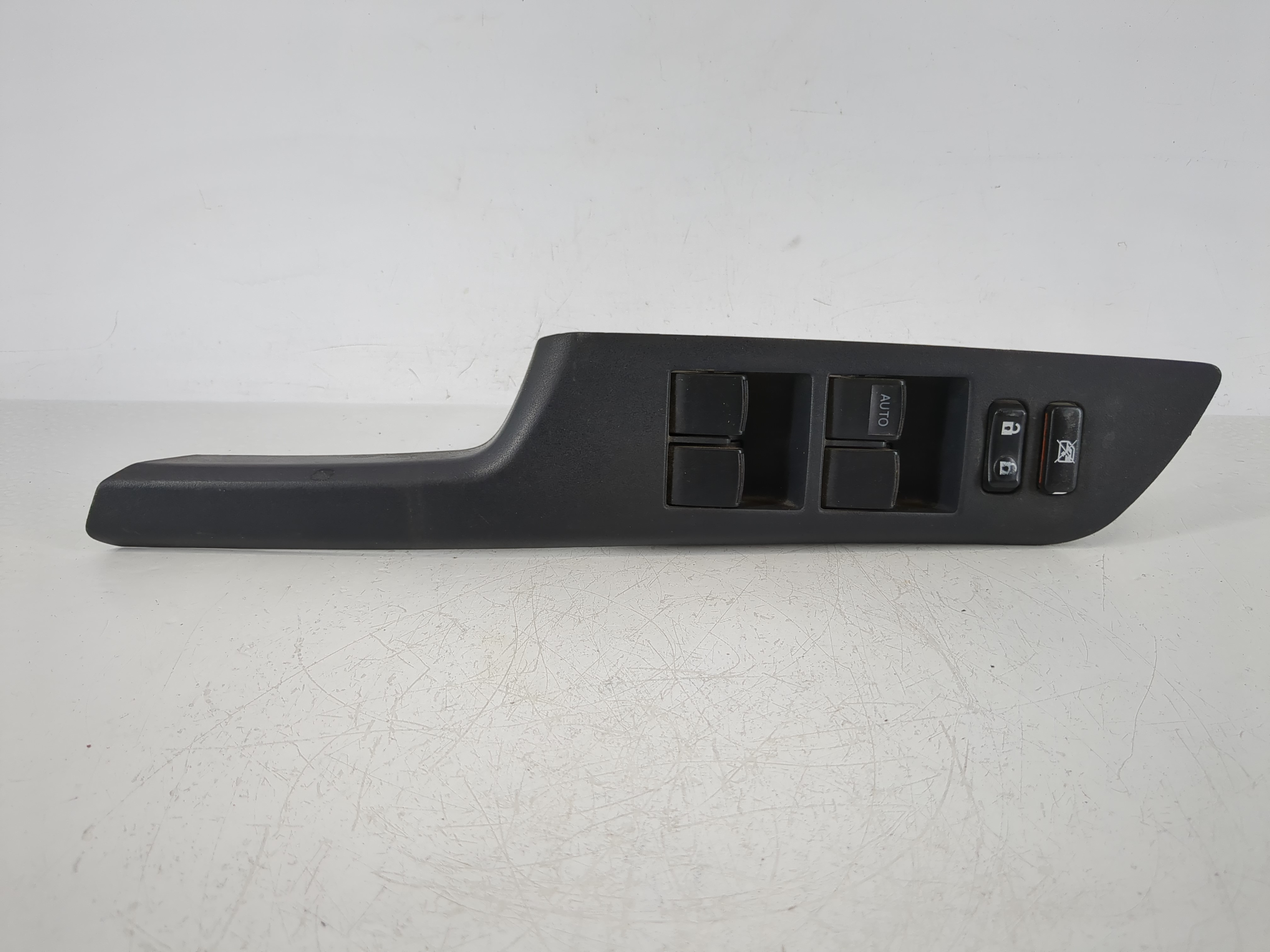 Picture of 2009-2014 Toyota Matrix Driver Left Door Master Power Window Switch 1145085