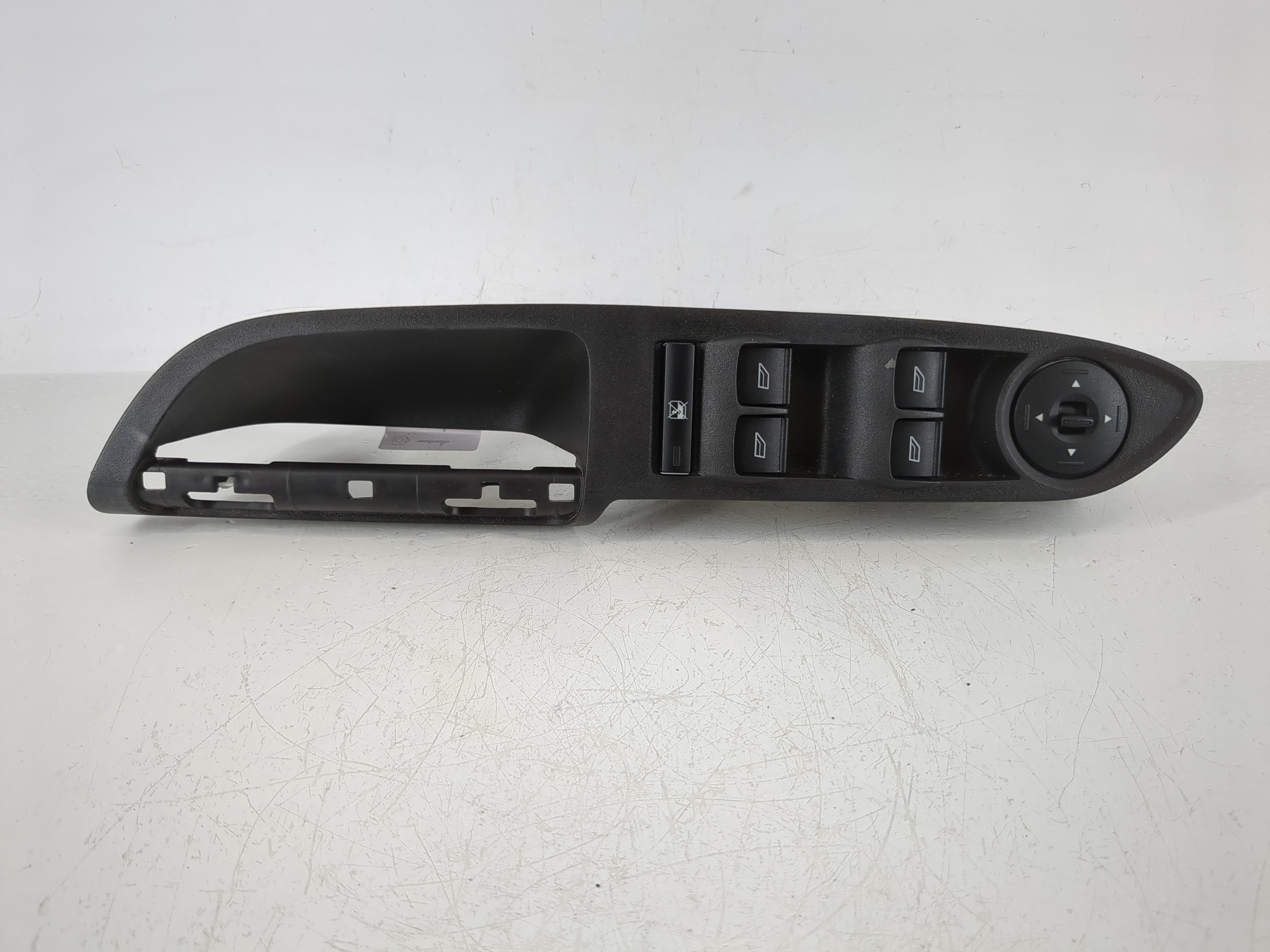 2013-2019 Ford Escape Driver Left Door Master Power Window Switch 1145093 - Oemusedautoparts1.com