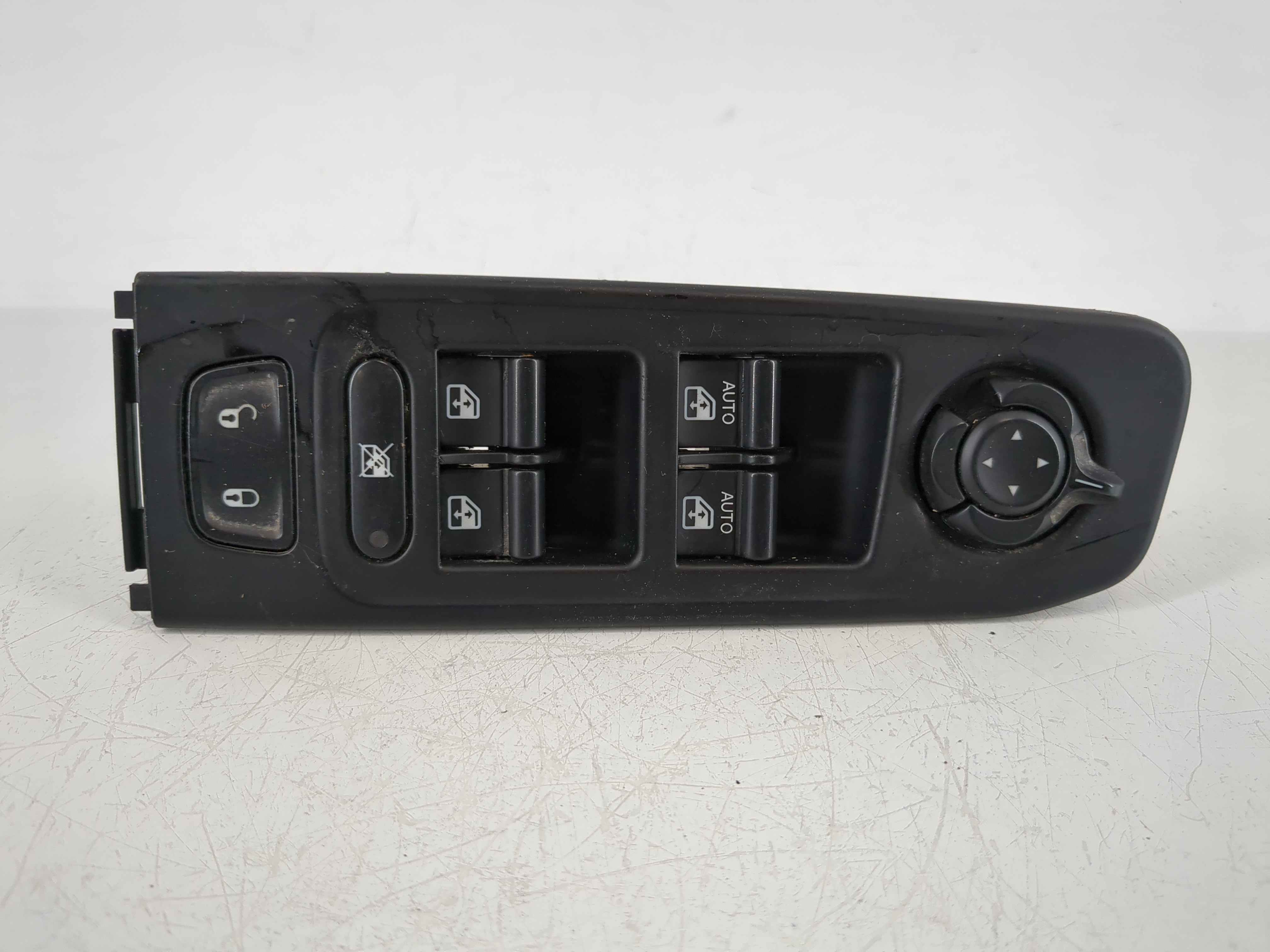 2015-2022 Jeep Renegade Driver Left Door Master Power Window Switch 1145098 - Oemusedautoparts1.com