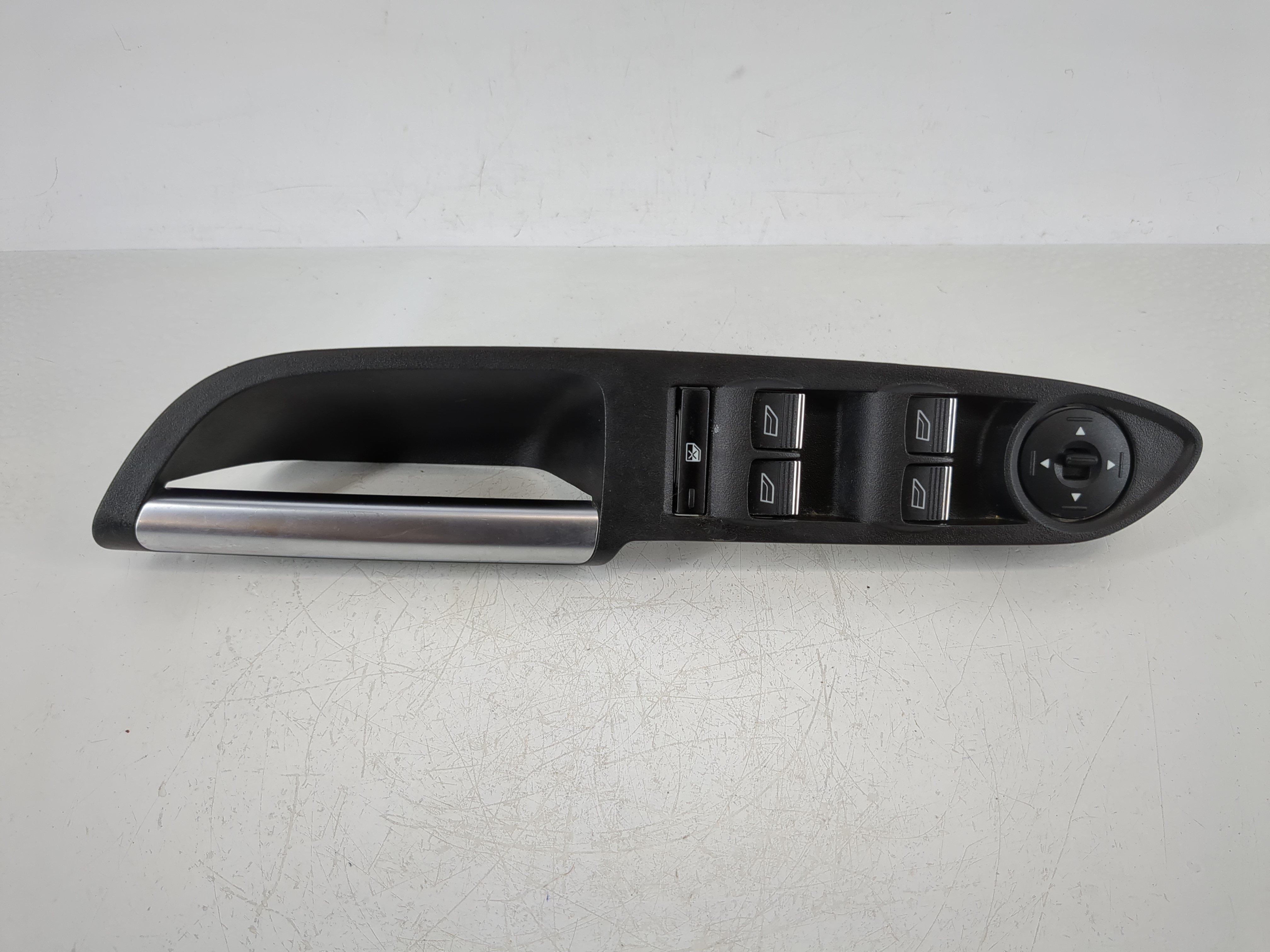 Picture of 2013-2019 Ford Escape Driver Left Door Master Power Window Switch 1145102