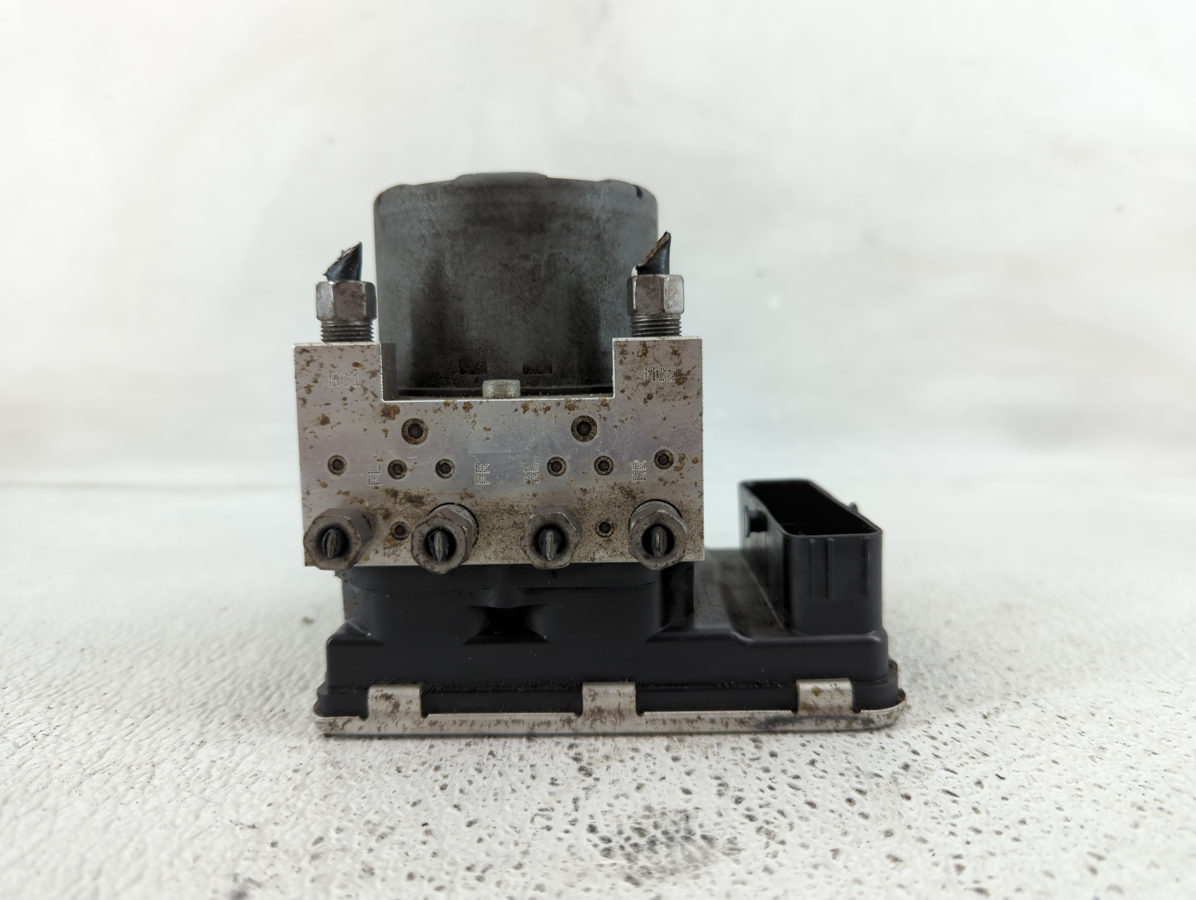 Dodge Ram 1500 Abs Pump Control Module 1145116 - Oemusedautoparts1.com