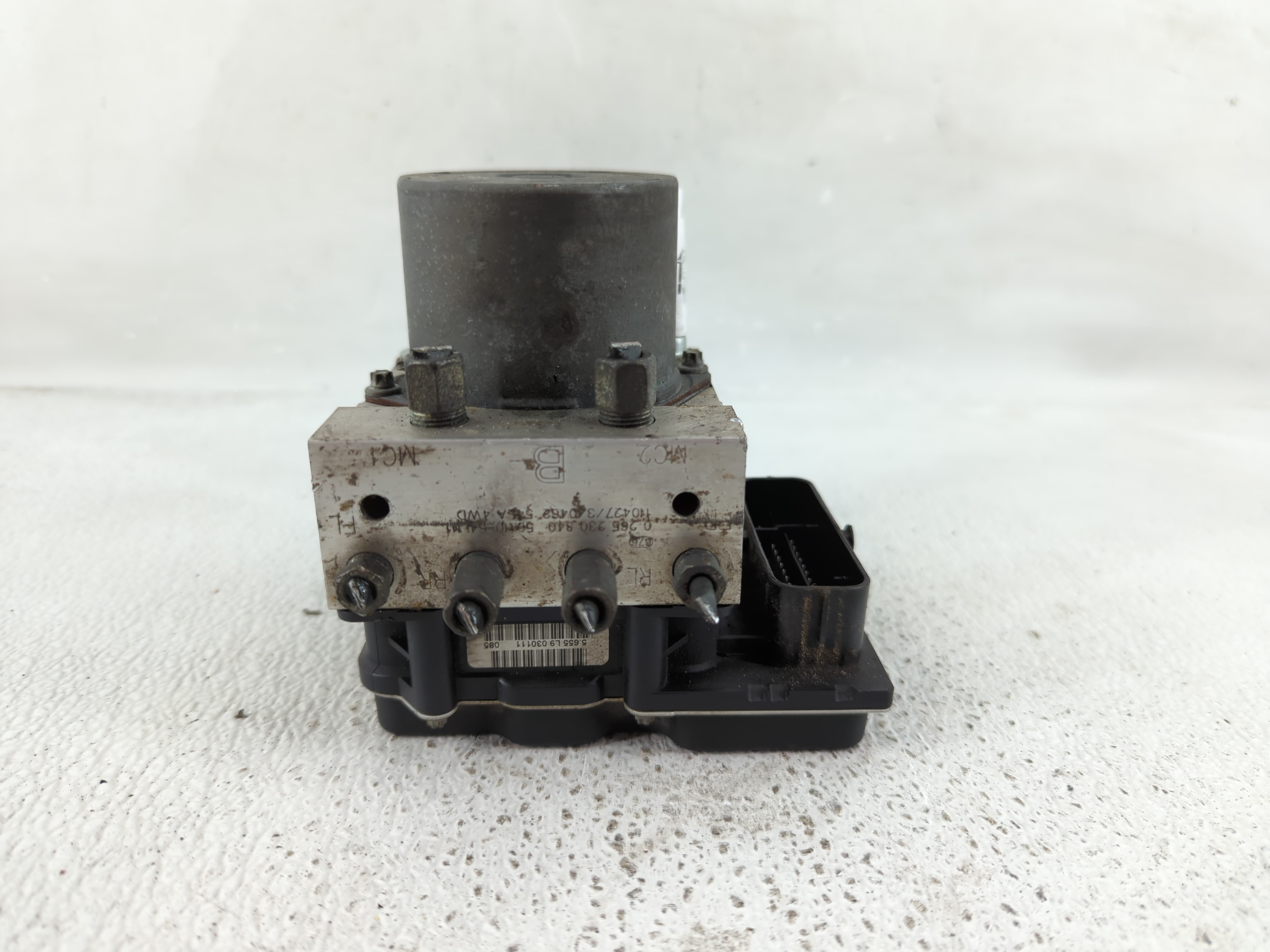 2010-2013 Suzuki Sx4 Abs Pump Control Module 1145171 - Oemusedautoparts1.com