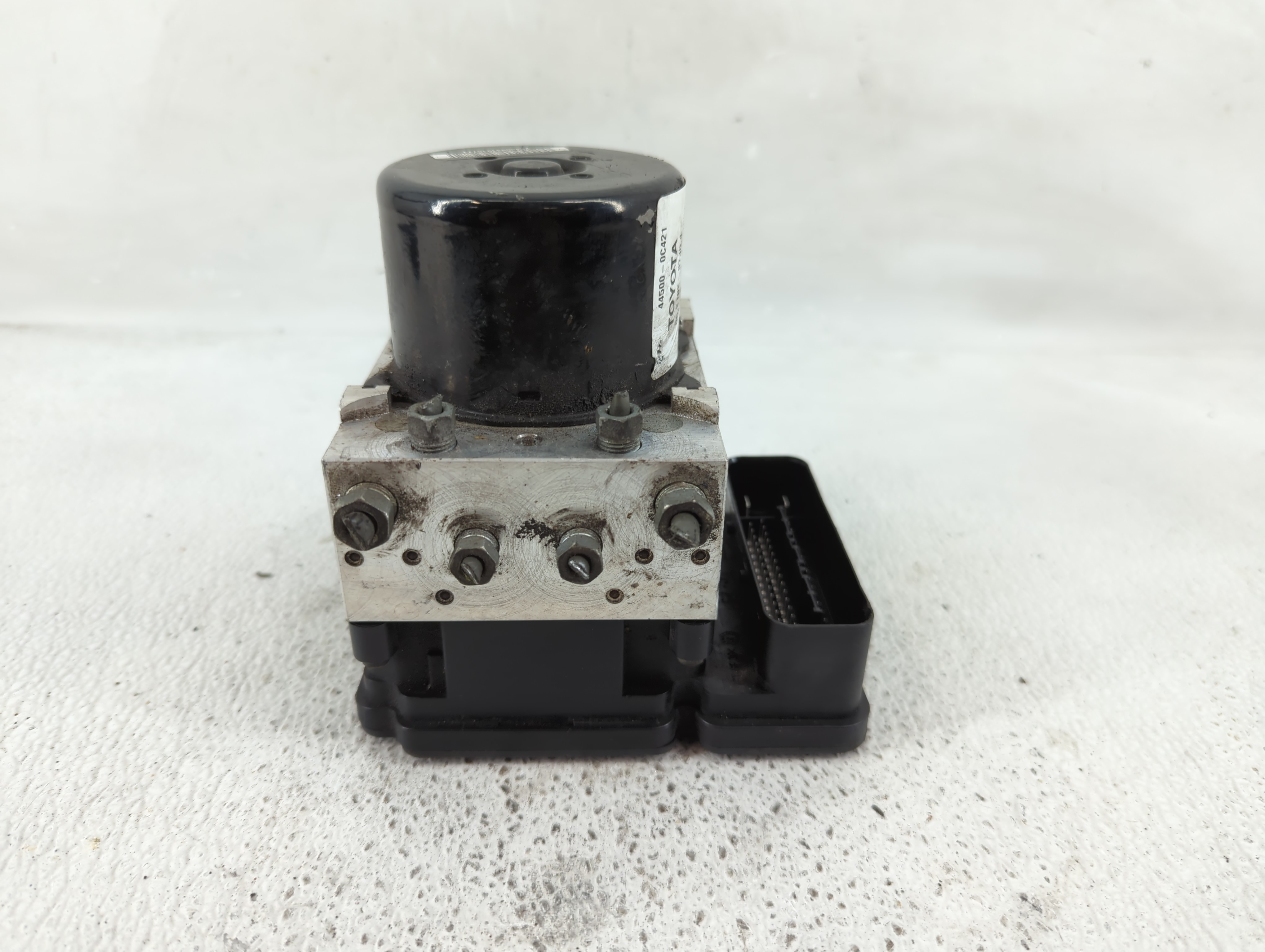 Picture of 2016-2017 Toyota Tundra Abs Pump Control Module 1145202