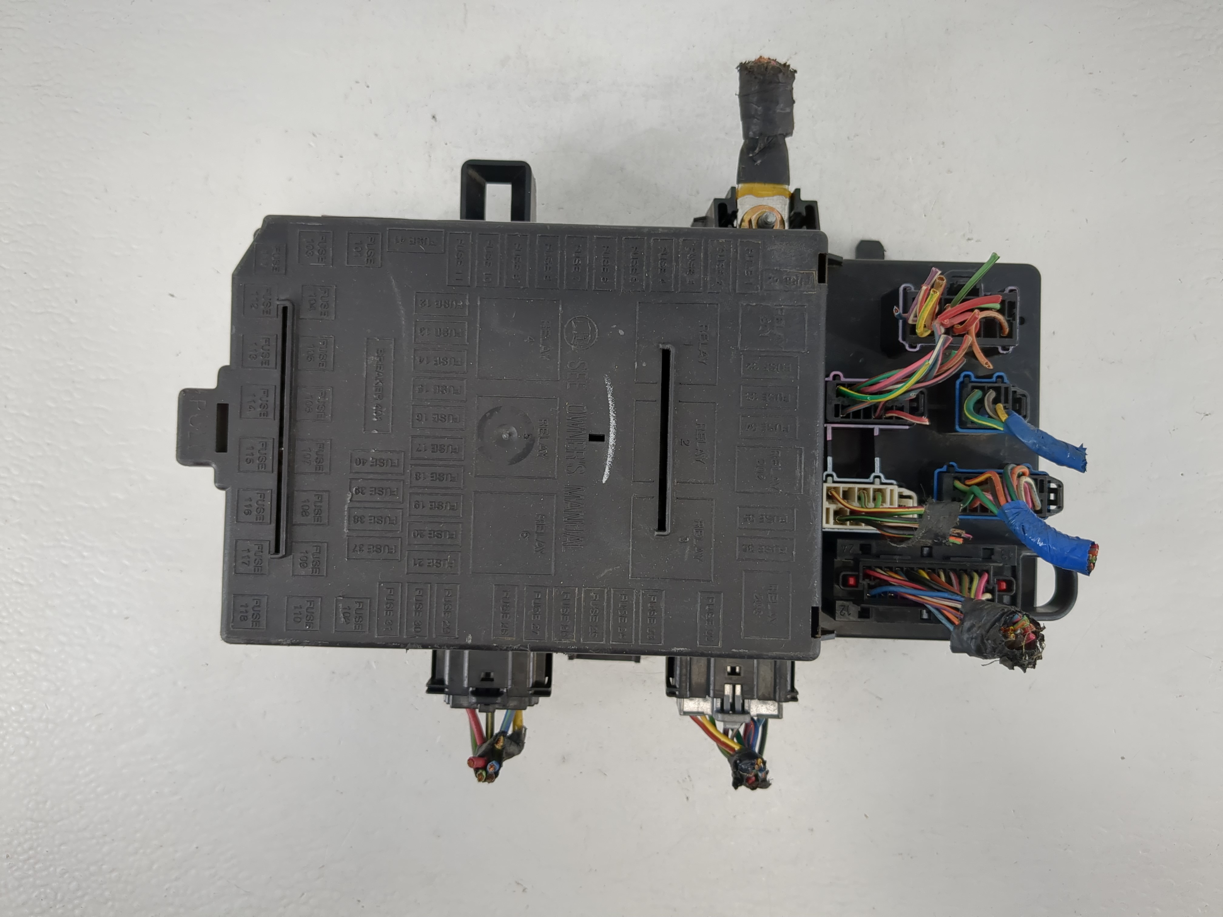 2004-2011 Lincoln Town Car Fusebox Fuse Box Relay Module 1145349 - Oemusedautoparts1.com