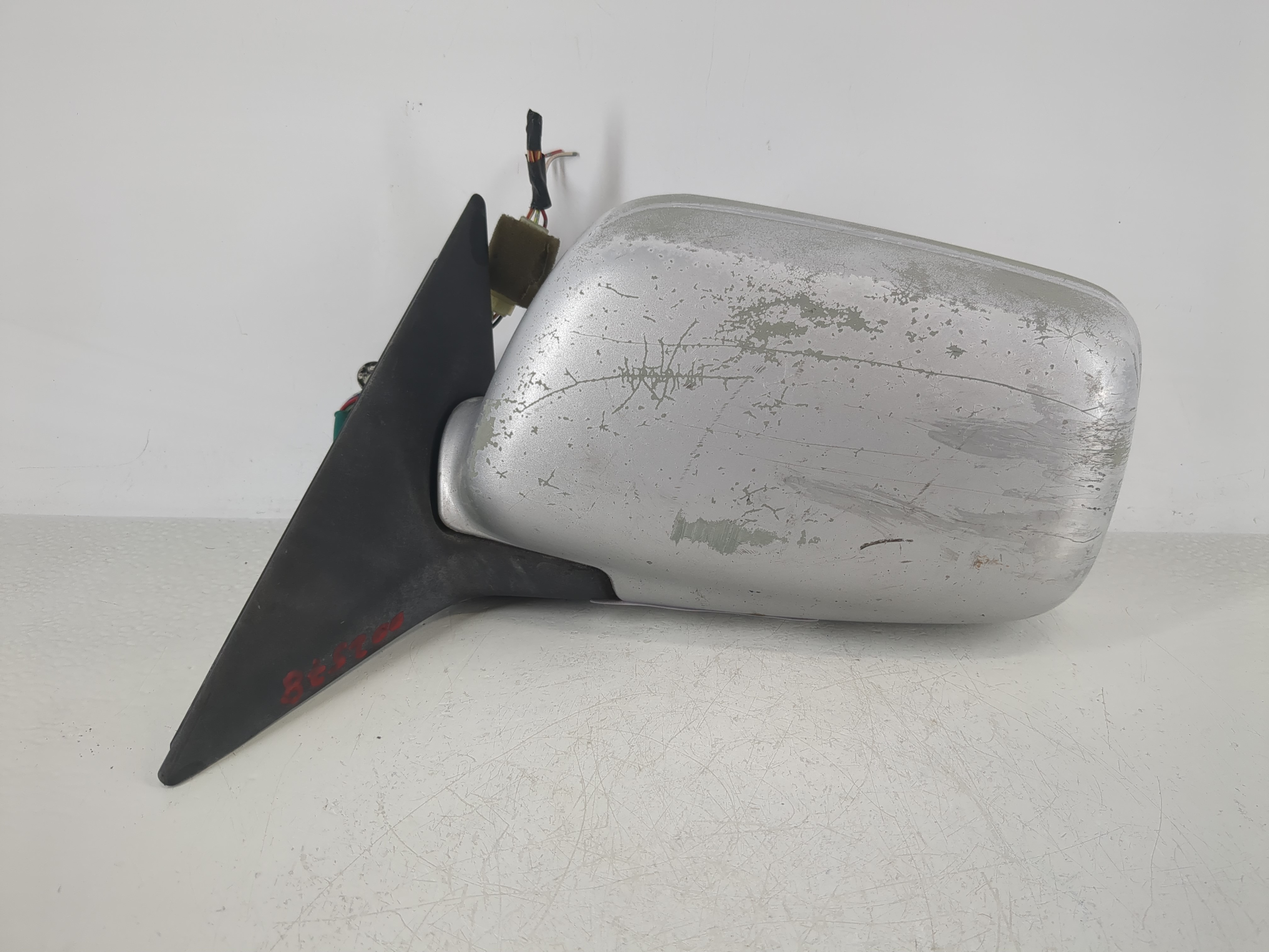 2000-2004 Subaru Legacy Driver Left Side View Power Door Mirror Silver 1145407 - Oemusedautoparts1.com