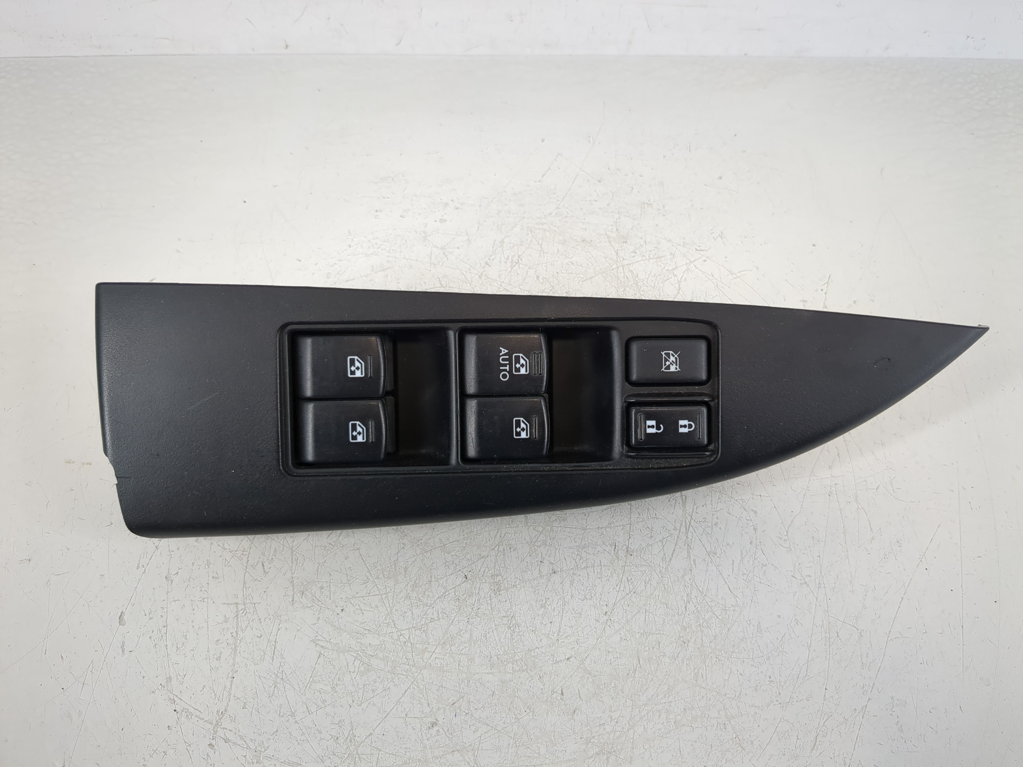 2013-2014 Subaru Legacy Driver Left Door Master Power Window Switch 1145461 - Oemusedautoparts1.com