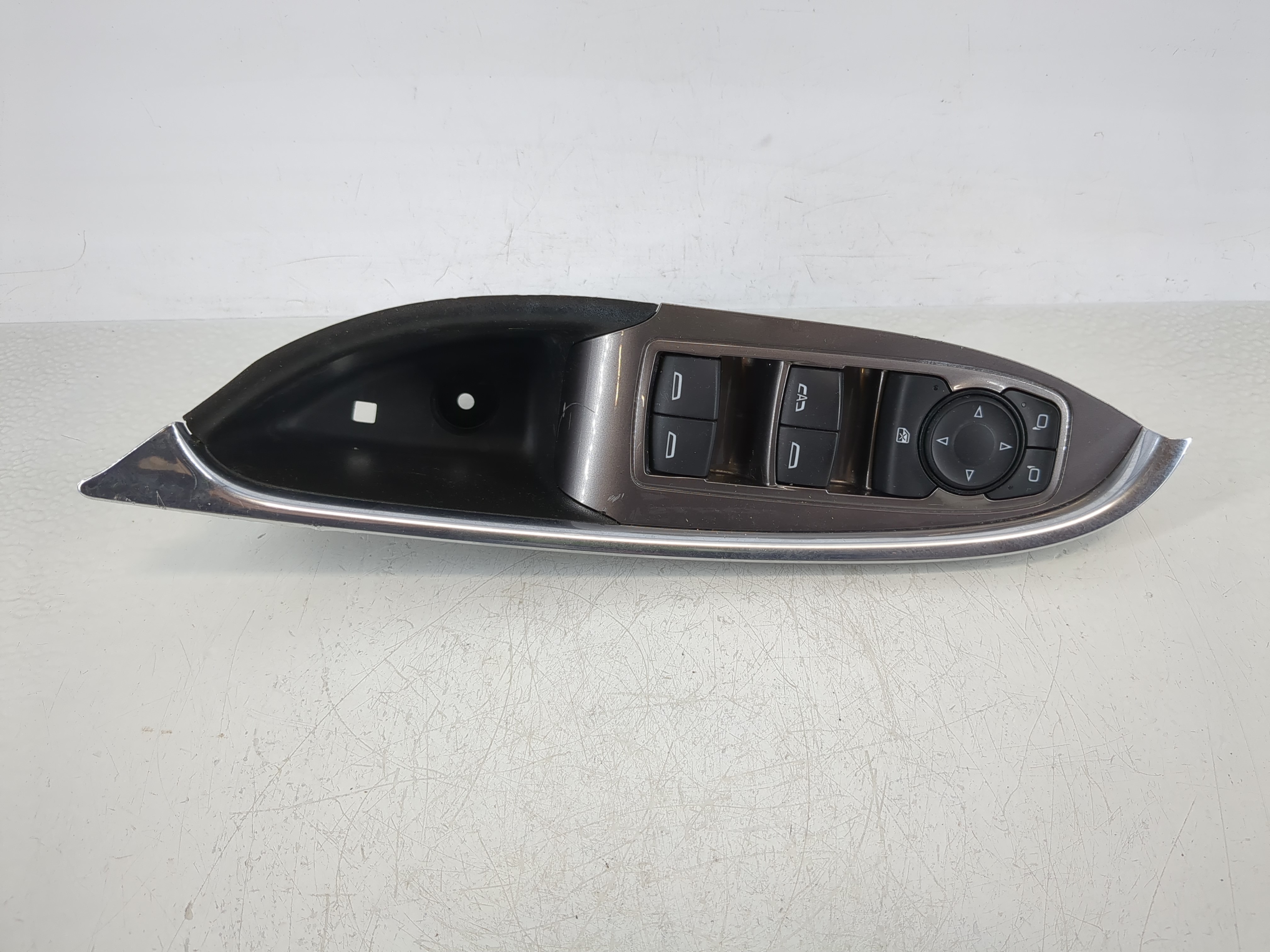 2016-2021 Chevrolet Malibu Driver Left Door Master Power Window Switch 1145465 - Oemusedautoparts1.com