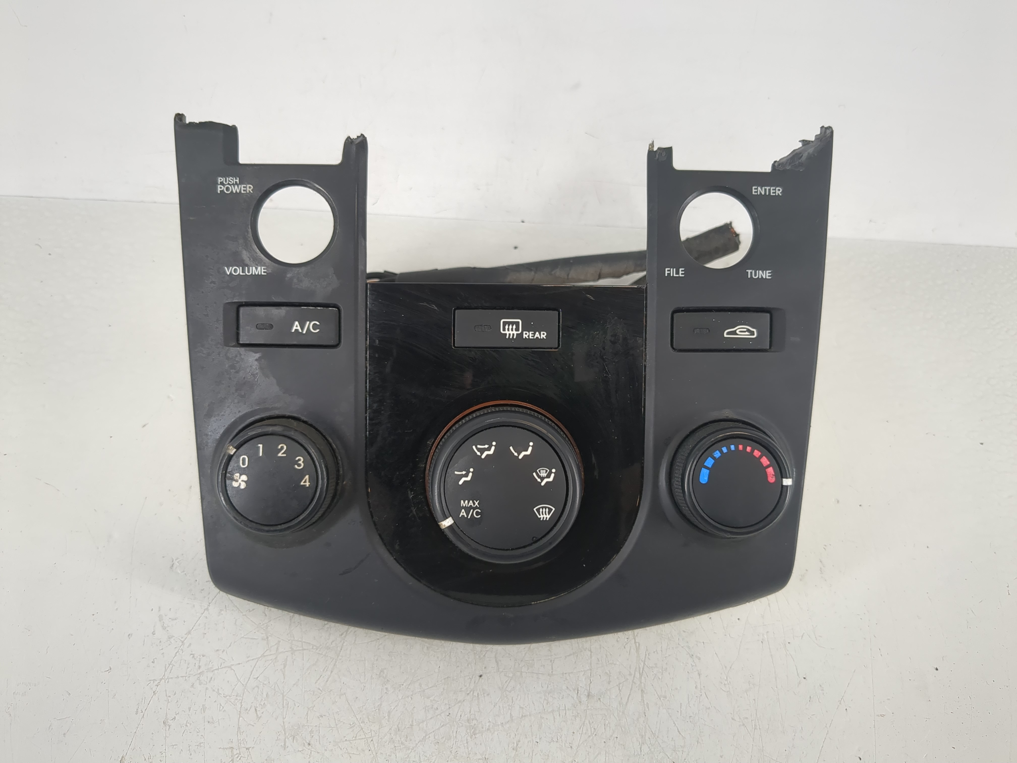 2010-2013 Kia Forte Ac Heater Climate Control 972501m061 1145480 - Oemusedautoparts1.com