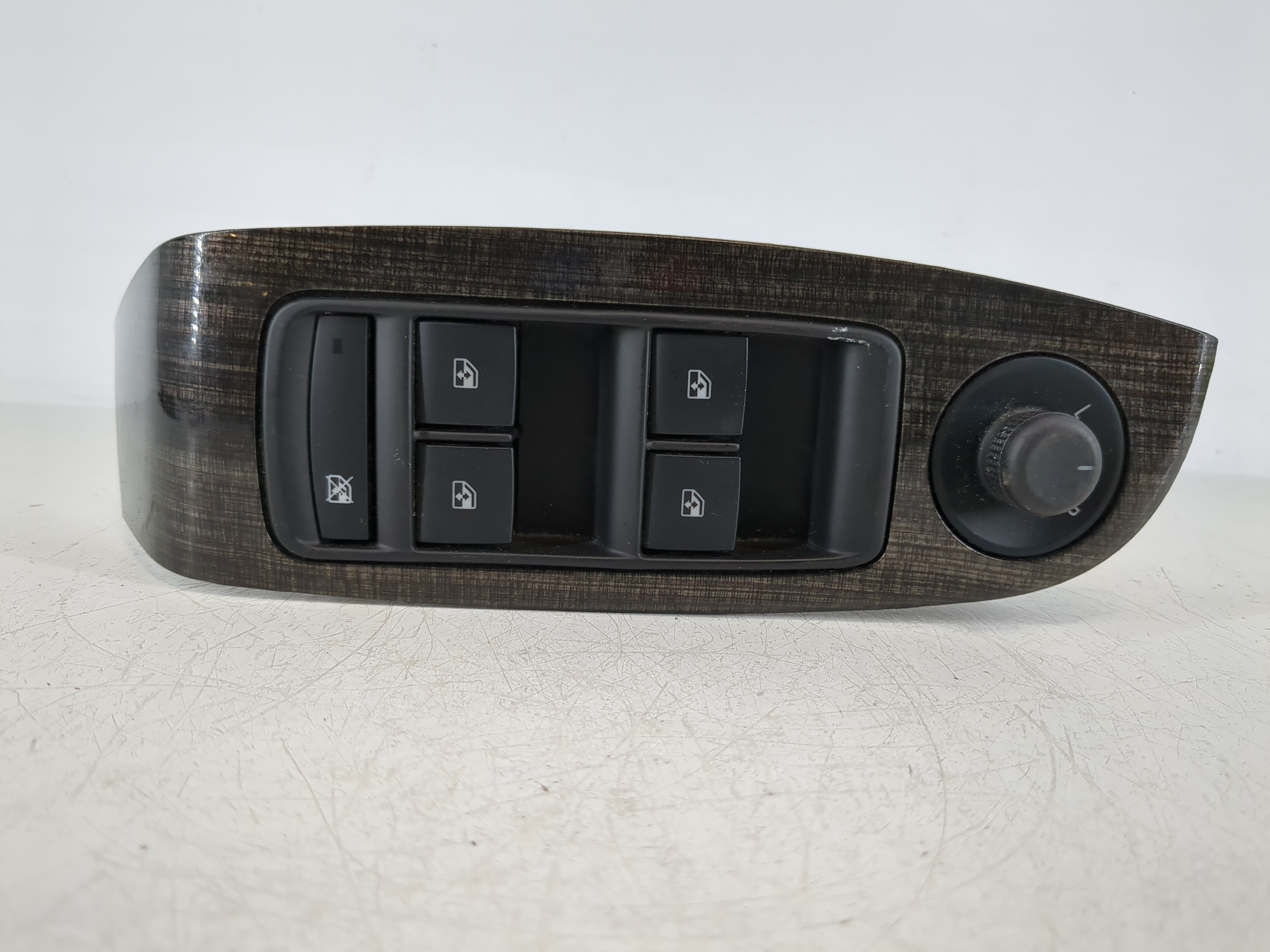 2014-2016 Chevrolet Malibu Driver Left Door Master Power Window Switch 1145502 - Oemusedautoparts1.com