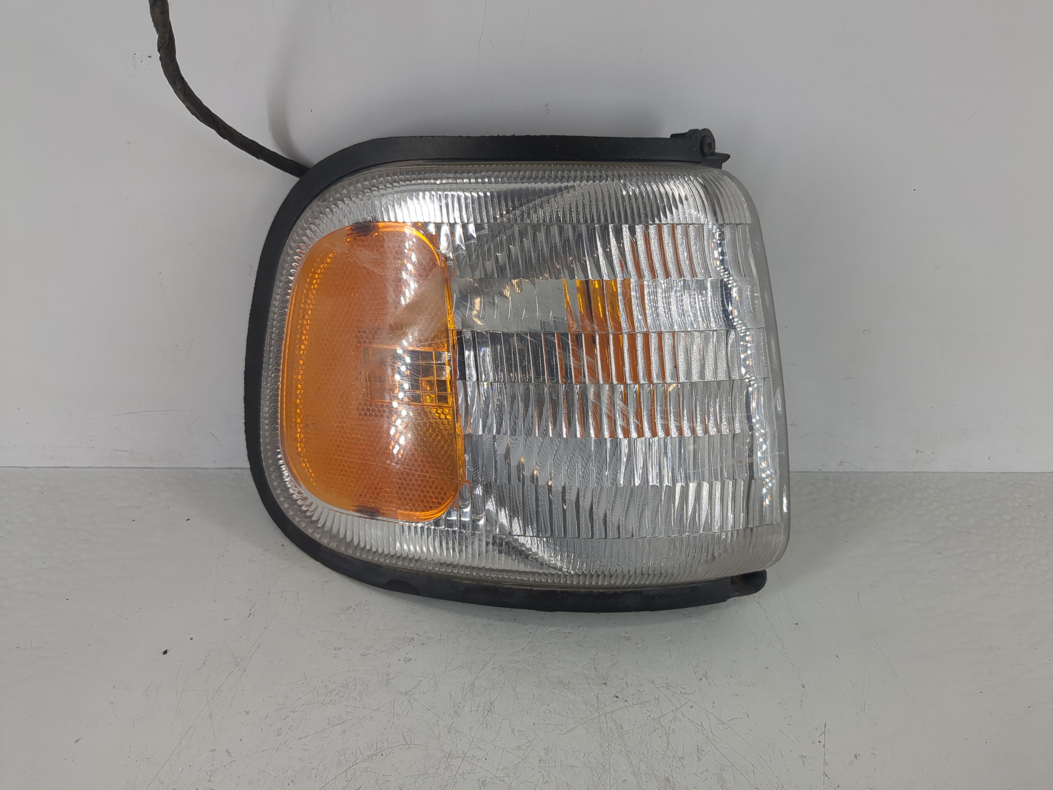 Dodge Ram 2500 Van Driver Left Oem Head Light Headlight Lamp 1145514 - Oemusedautoparts1.com