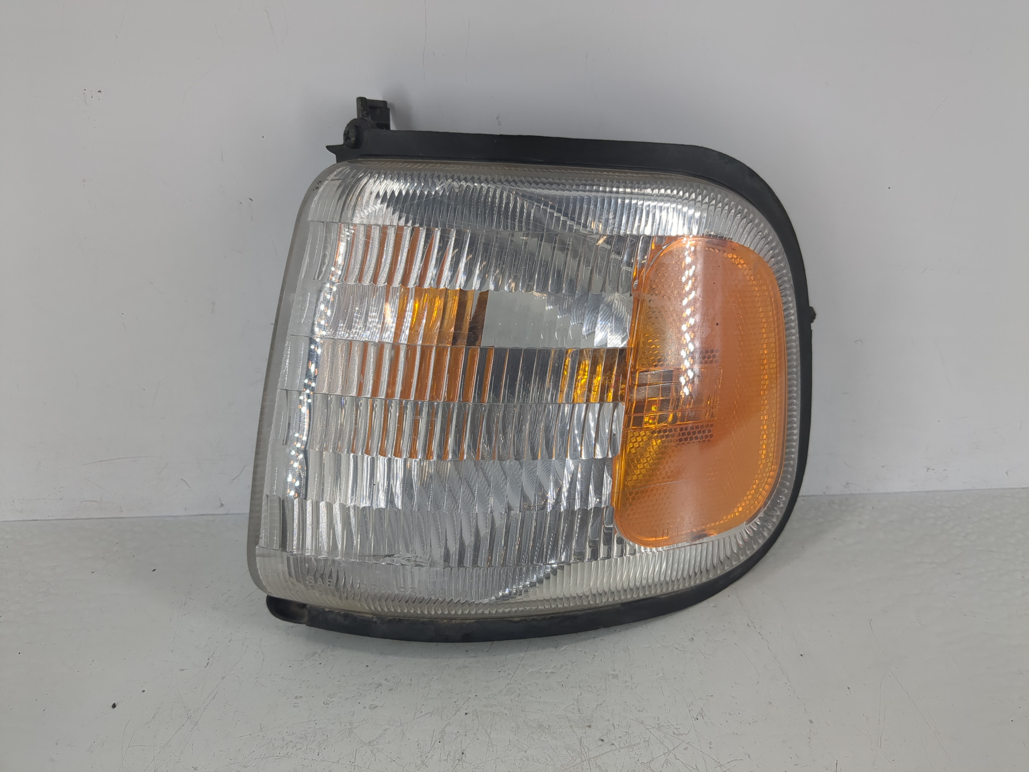 Chrysler Voyager Driver Left Oem Head Light Headlight Lamp 1145515 - Oemusedautoparts1.com