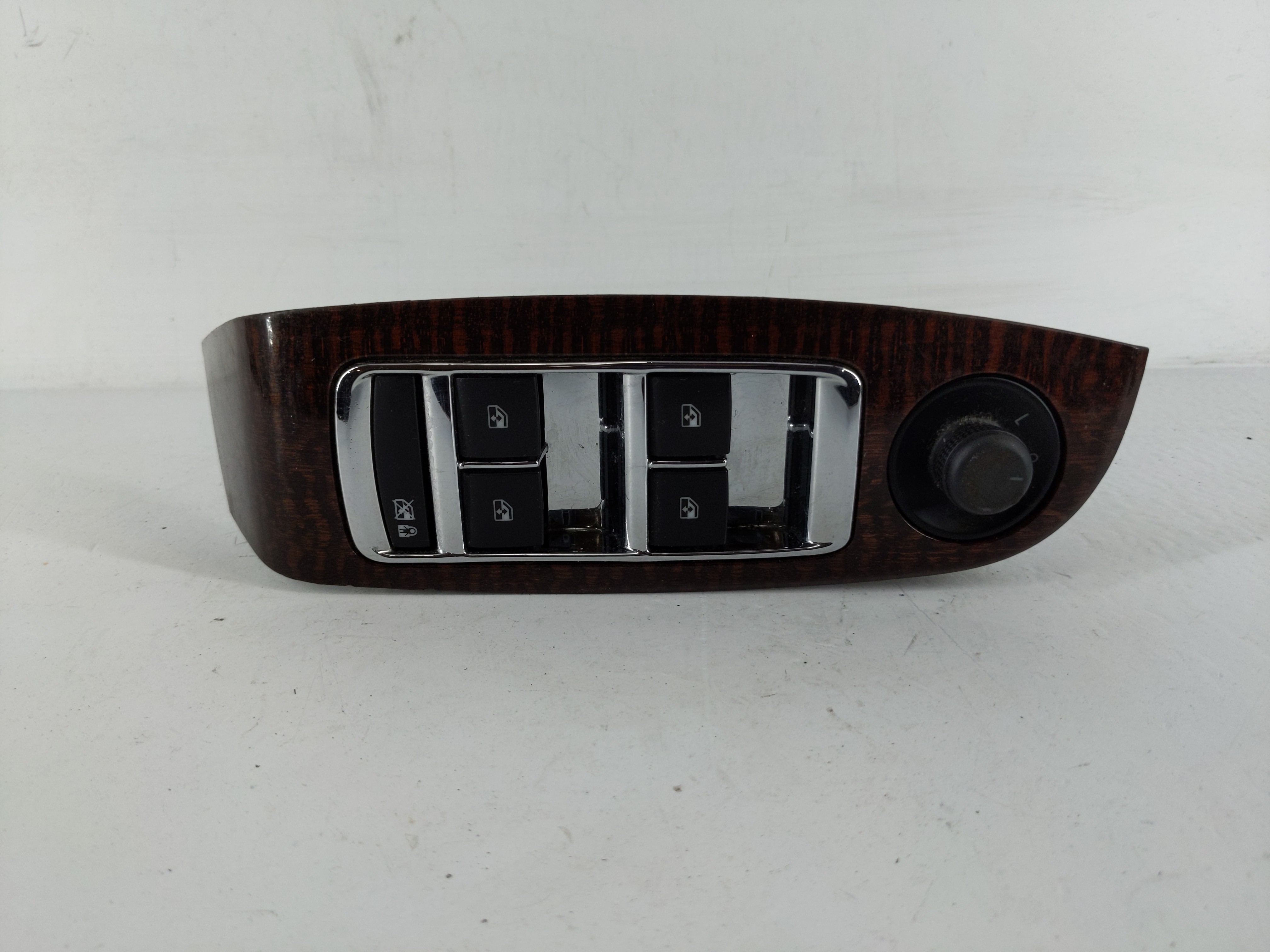 2013-2013 Chevrolet Malibu Driver Left Door Master Power Window Switch 1145529 - Oemusedautoparts1.com
