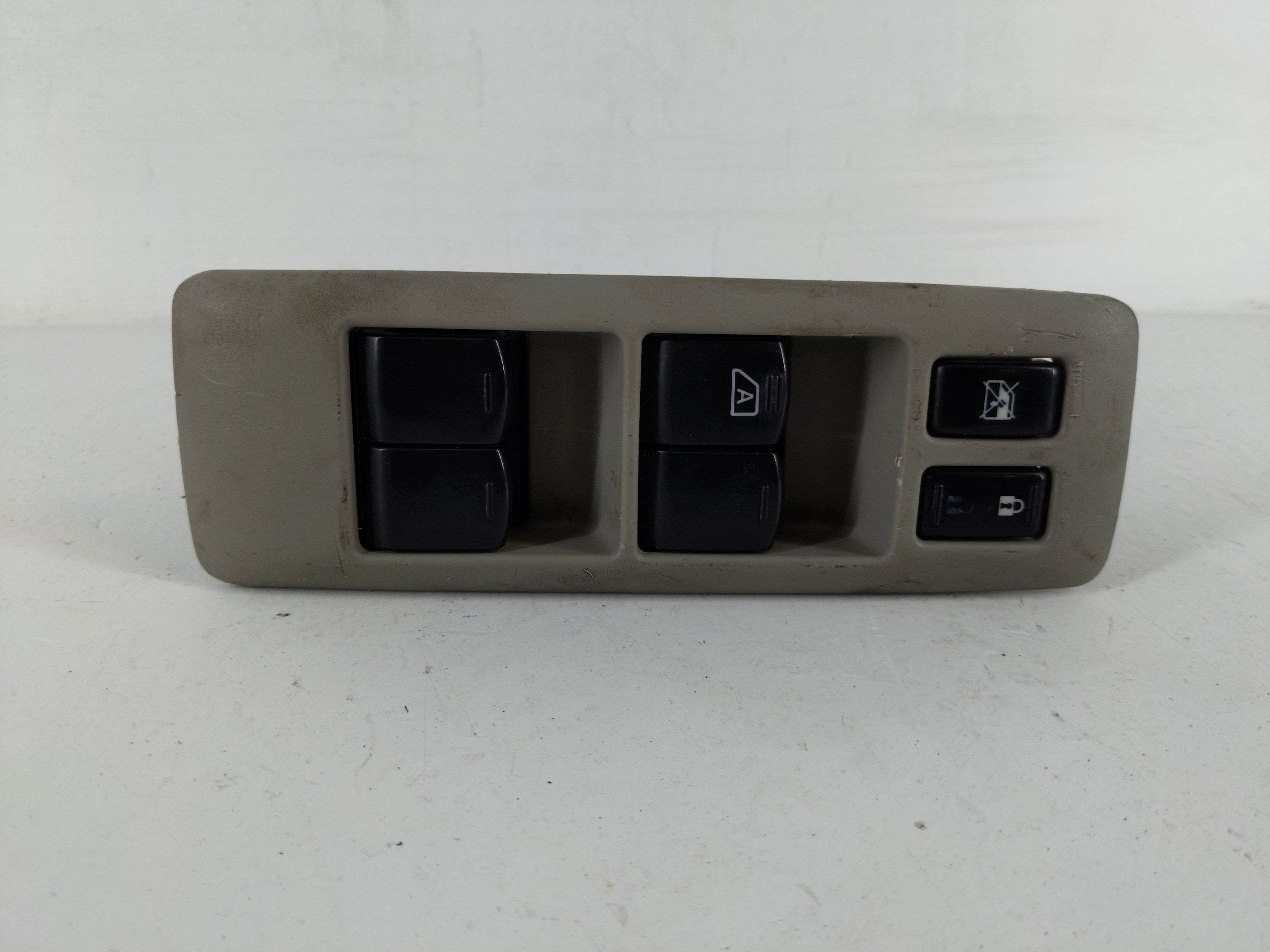 2011-2015 Nissan Rogue Driver Left Door Master Power Window Switch 1145534 - Oemusedautoparts1.com