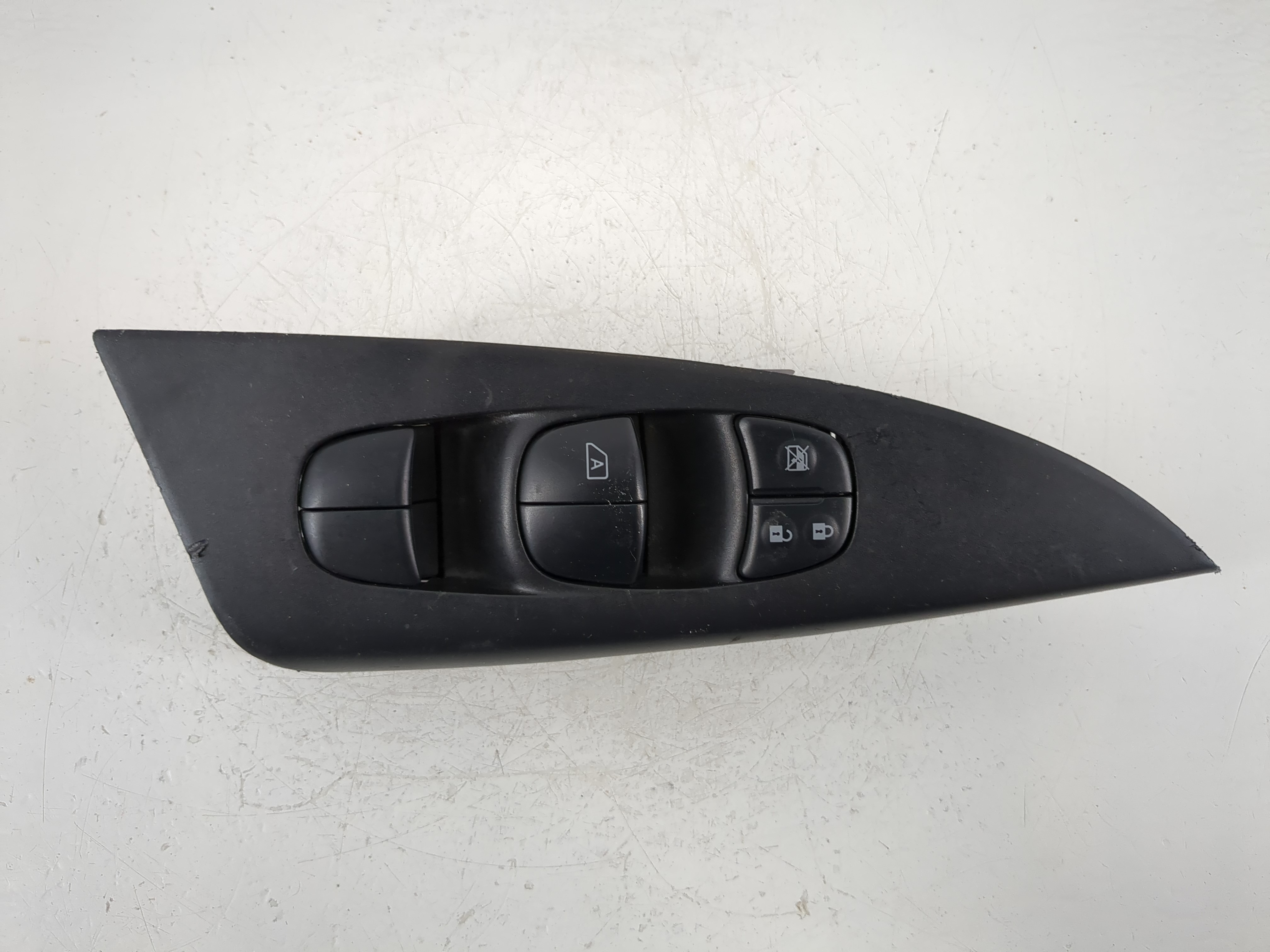 2013-2019 Nissan Sentra Driver Left Door Master Power Window Switch 1145541 - Oemusedautoparts1.com