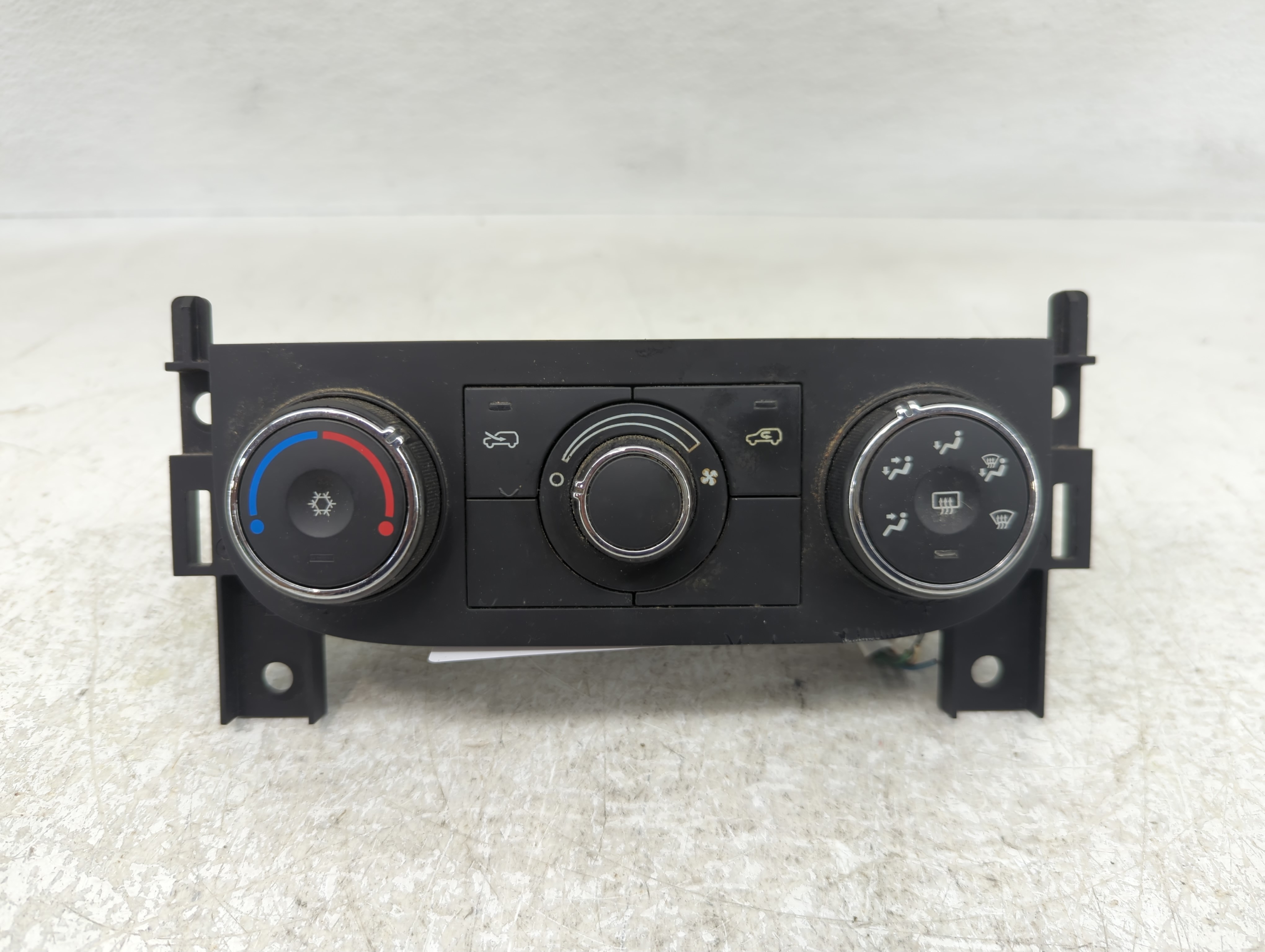 2005-2006 Cadillac Cts Ac Heater Climate Control 22745747 1145555 - Oemusedautoparts1.com