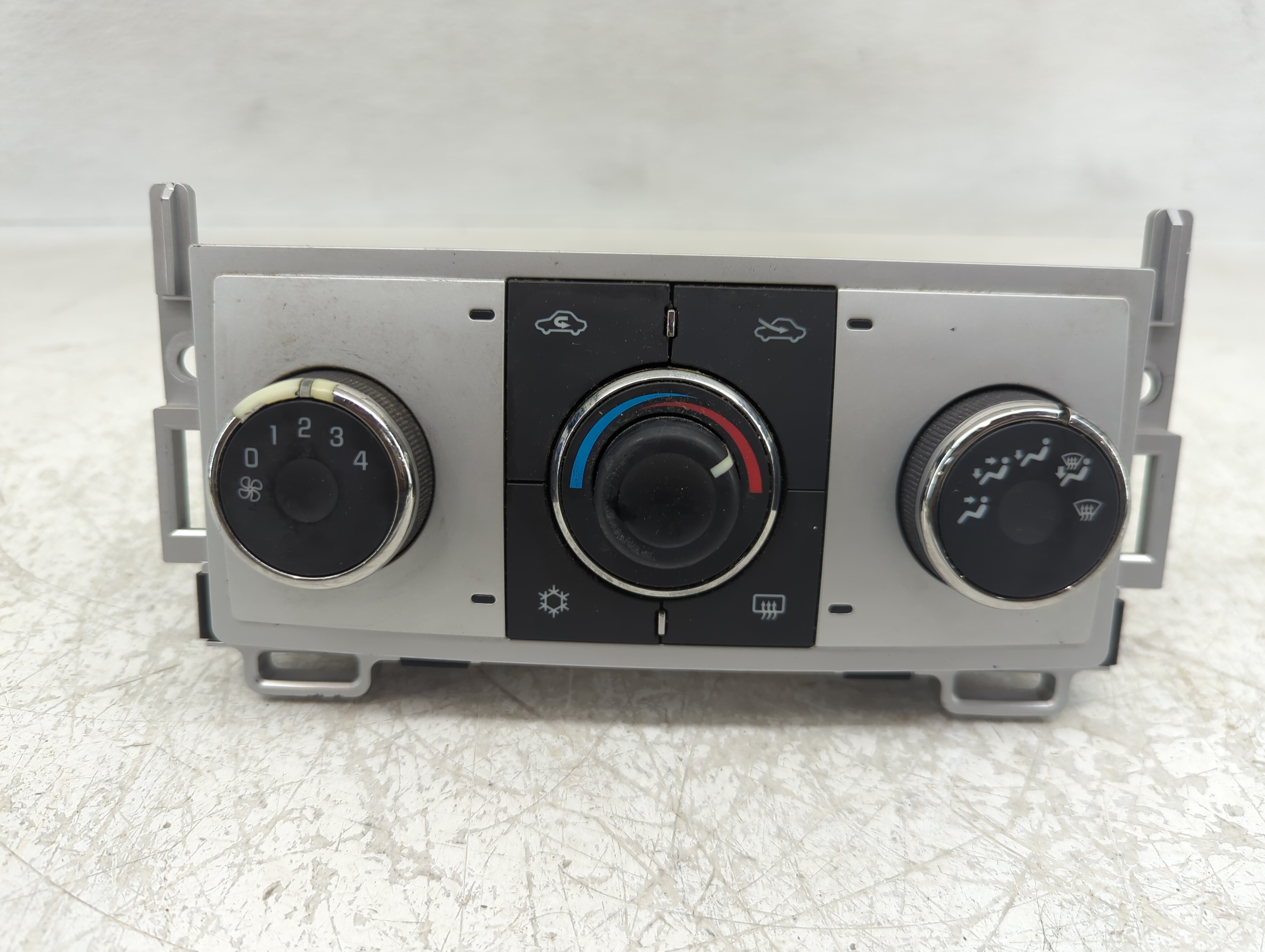 2008-2012 Chevrolet Malibu Ac Heater Climate Control 28272781 1145557 - Oemusedautoparts1.com