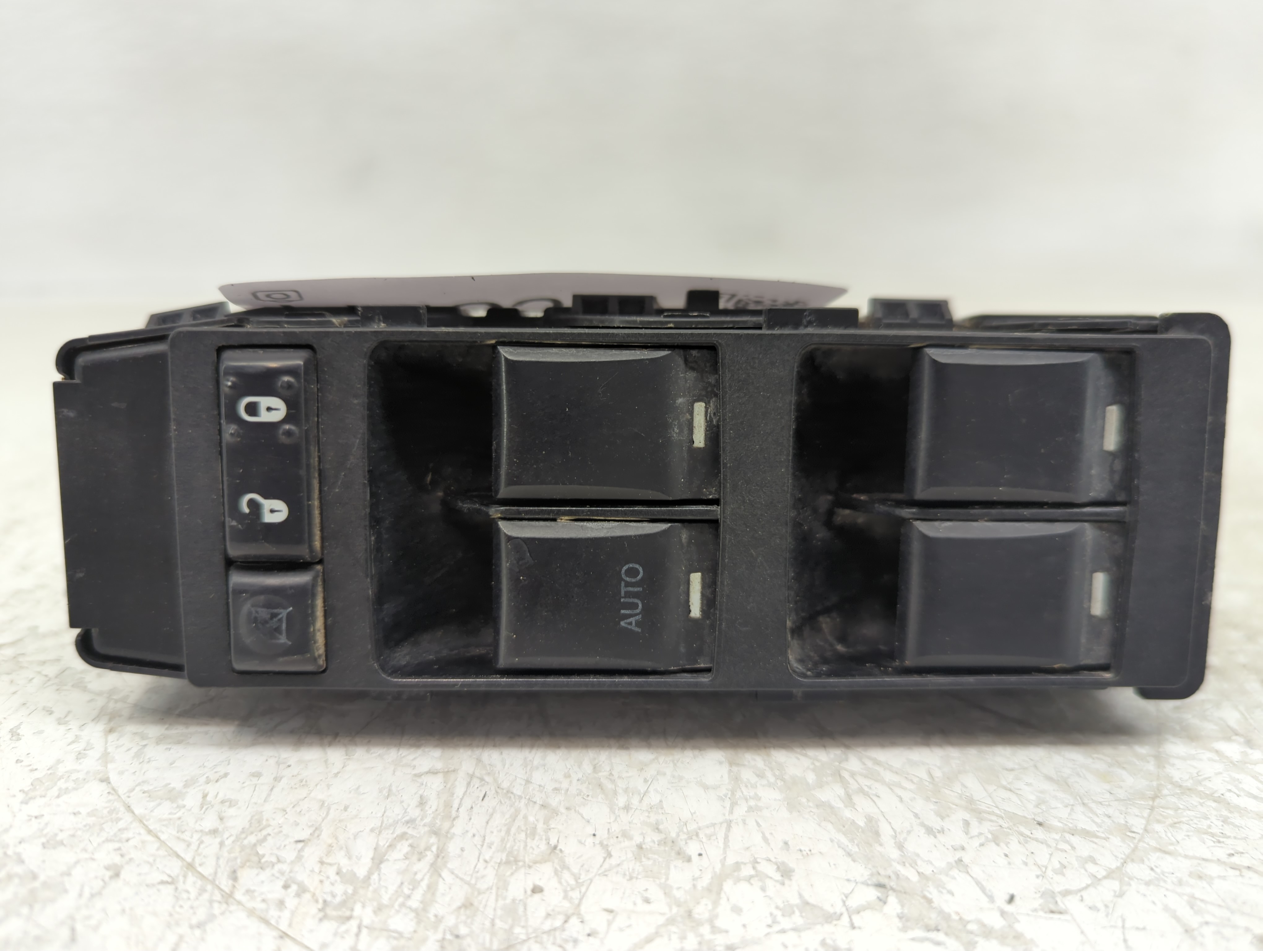 2011-2014 Chrysler 200 Driver Left Door Master Power Window Switch 1145577 - Oemusedautoparts1.com