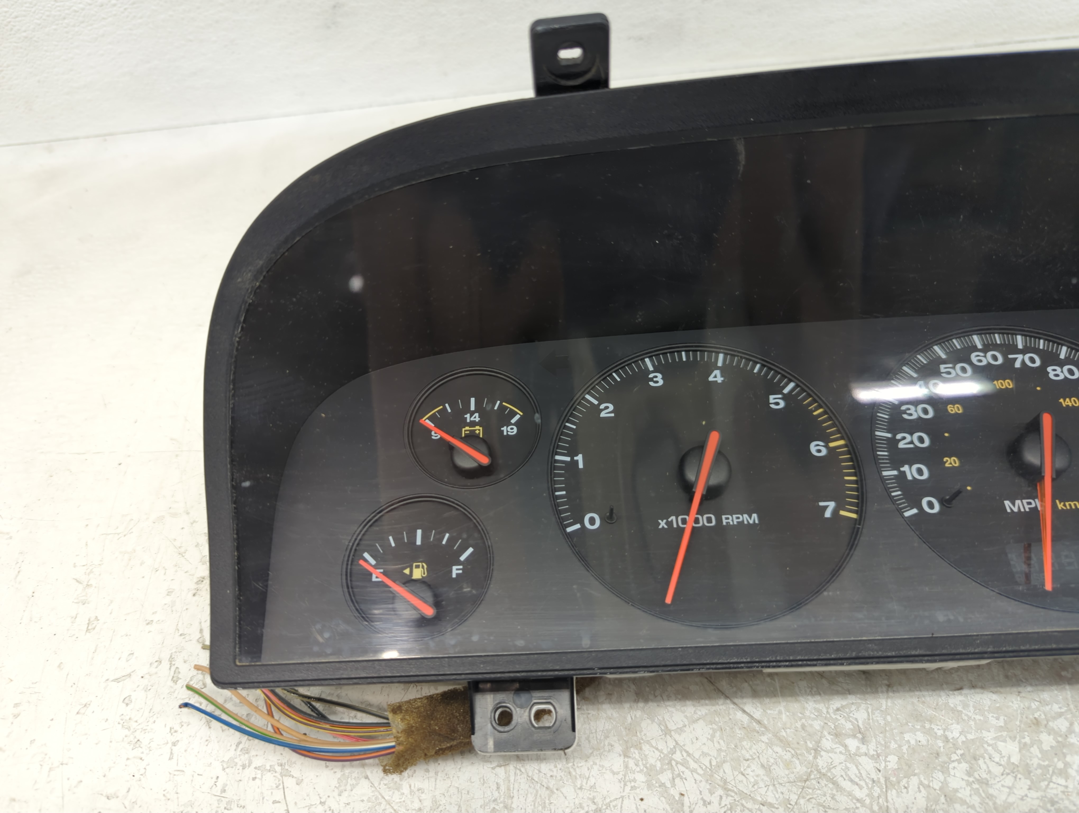 2002-2004 Jeep Grand Cherokee Speedometer Instrument Cluster Gauges 1145578 - Oemusedautoparts1.com