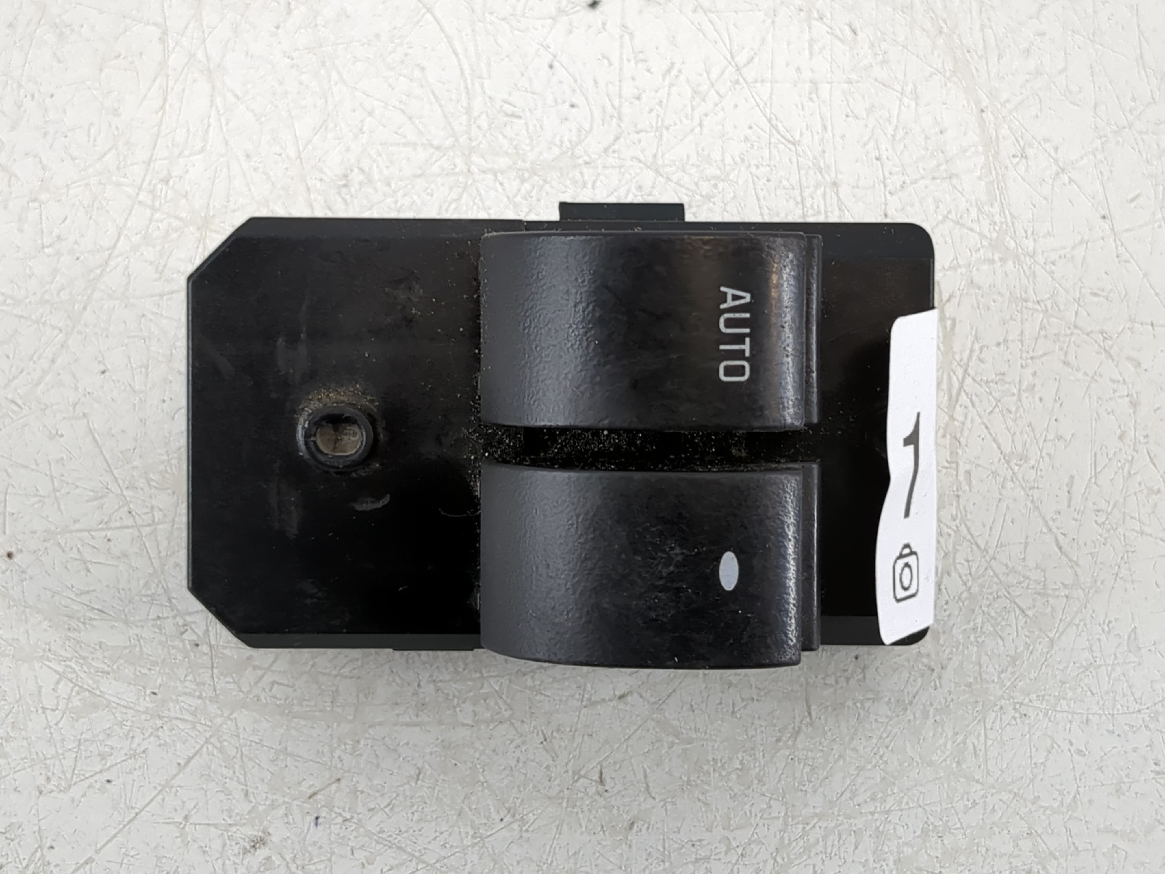 Picture of 2008 Chevrolet Express 2500 Driver Left Door Master Power Window Switch 1145592