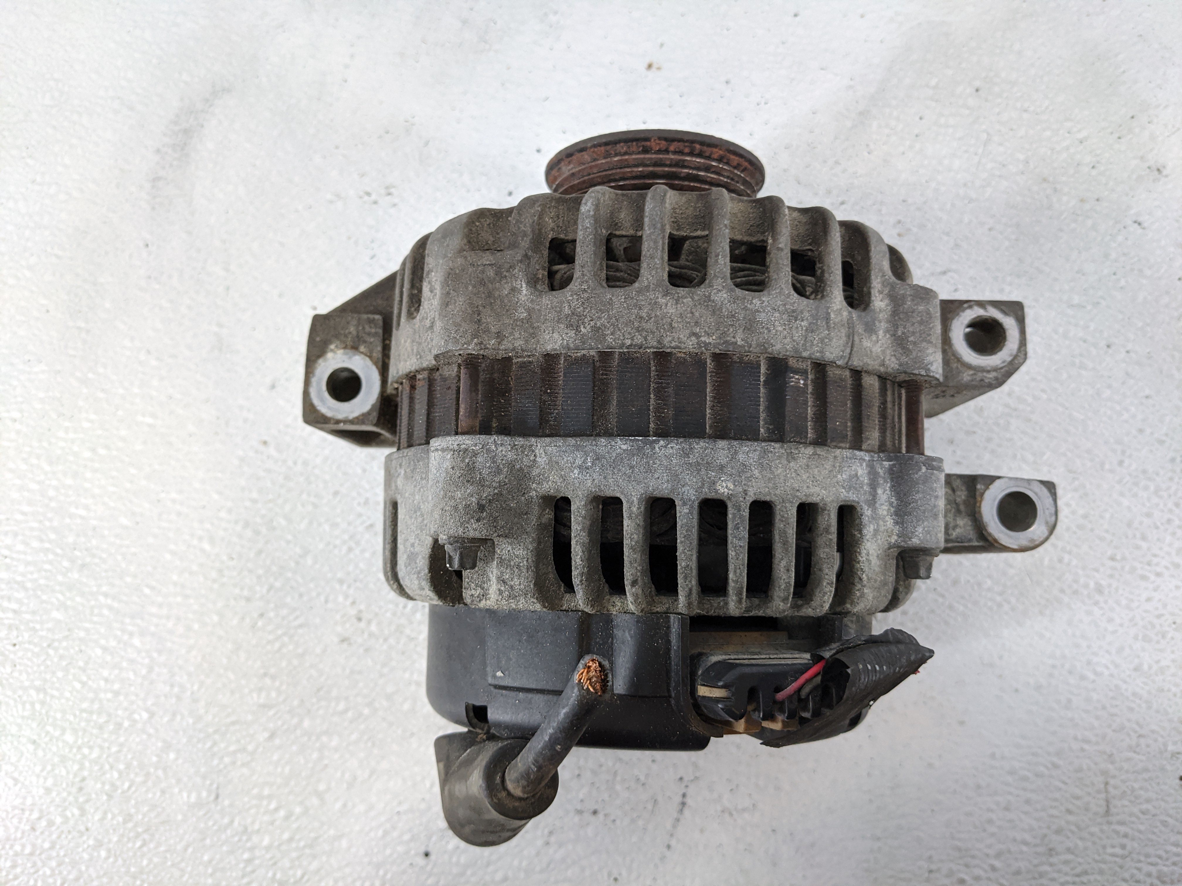 2005-2005 Saab 9-7x Alternator Generator Charging Assembly Engine Oem 1145629 - Oemusedautoparts1.com