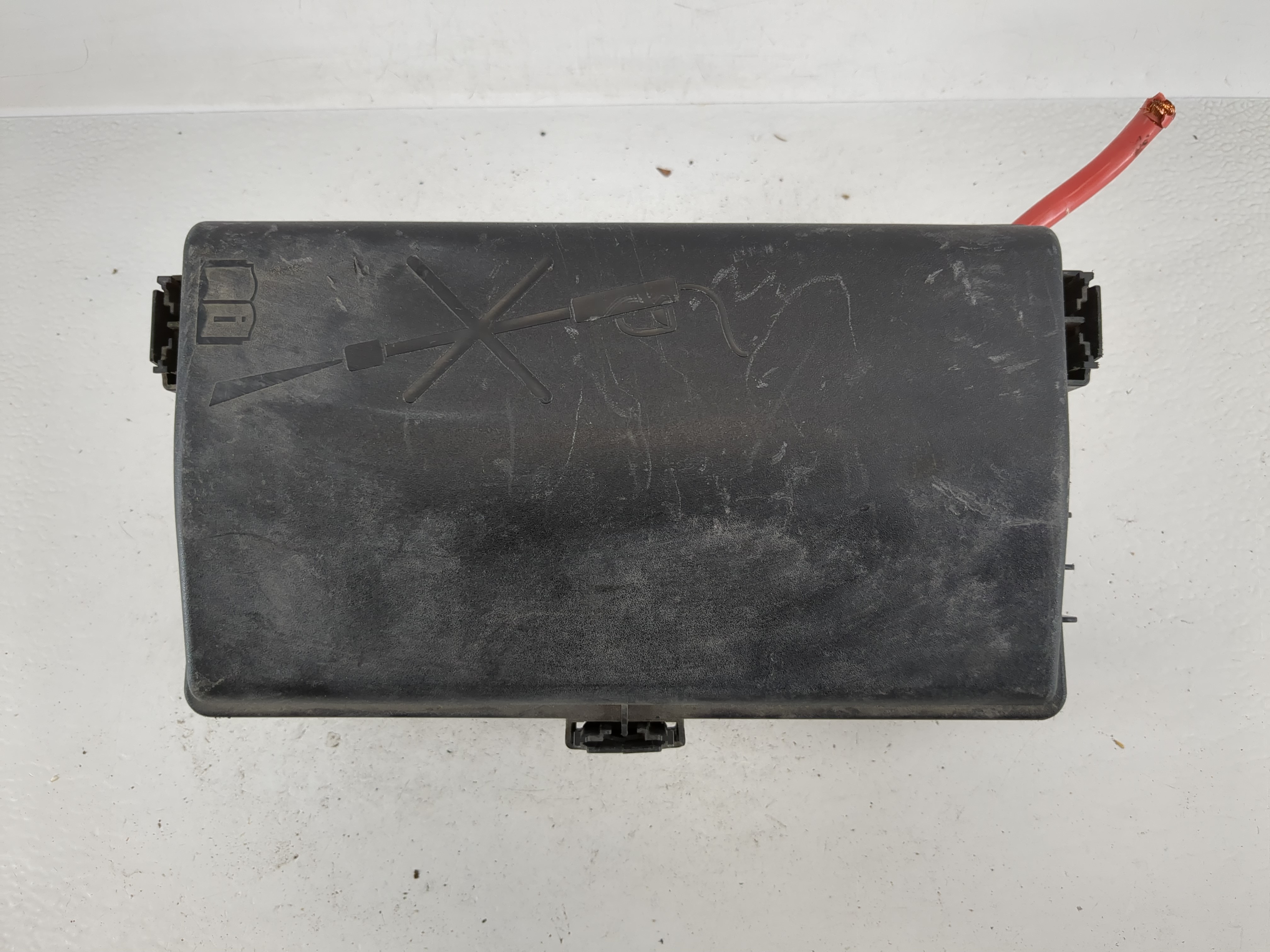 2011-2014 Chevrolet Cruze Fusebox Fuse Box Relay Module 95216200-02 1145649 - Oemusedautoparts1.com