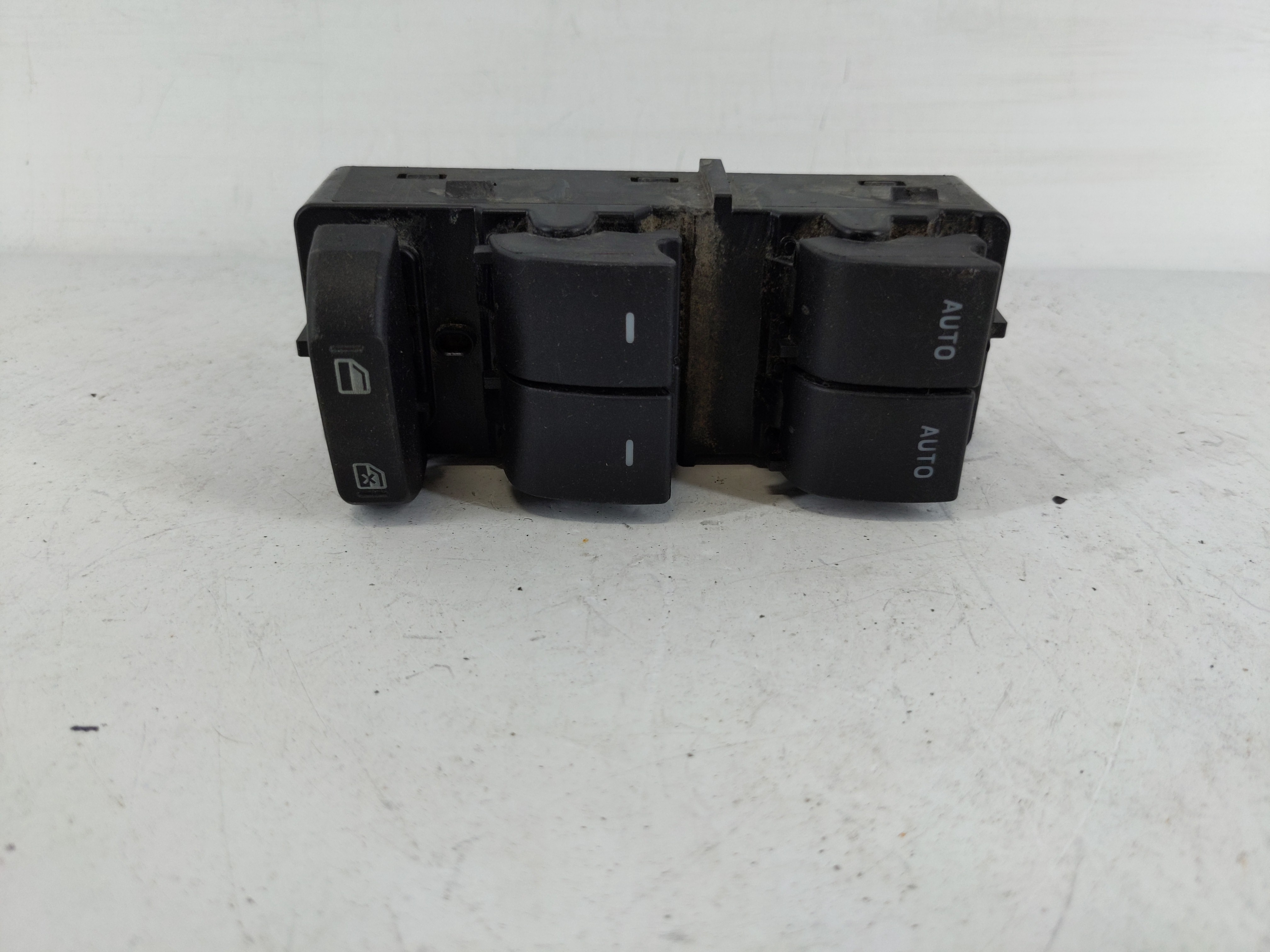 2010-2014 Ford F-150 Driver Left Door Master Power Window Switch 1145672 - Oemusedautoparts1.com